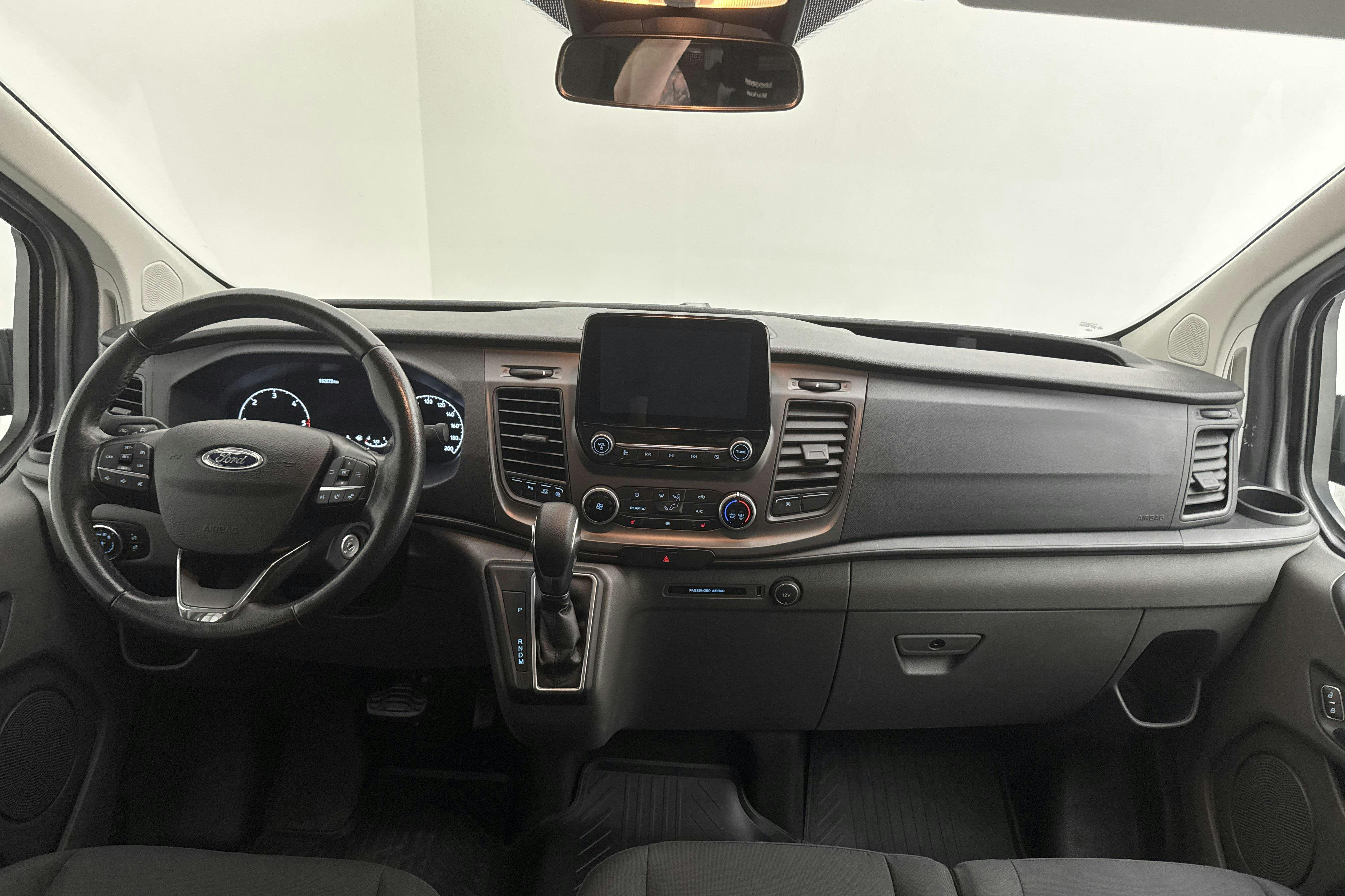 Ford Transit Kombi 330 (130hk) - 18 289 mil - Automat - grå - 2019