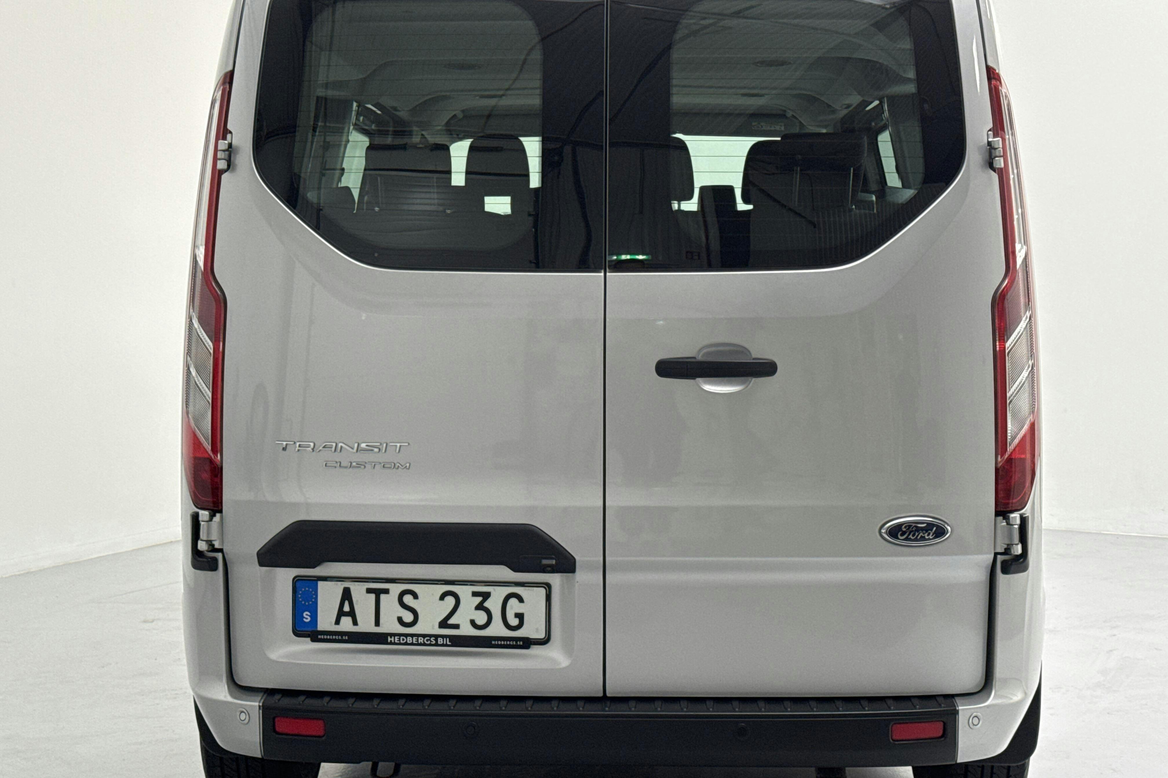 Ford Transit Kombi 330 (130hk) - 18 289 mil - Automat - grå - 2019