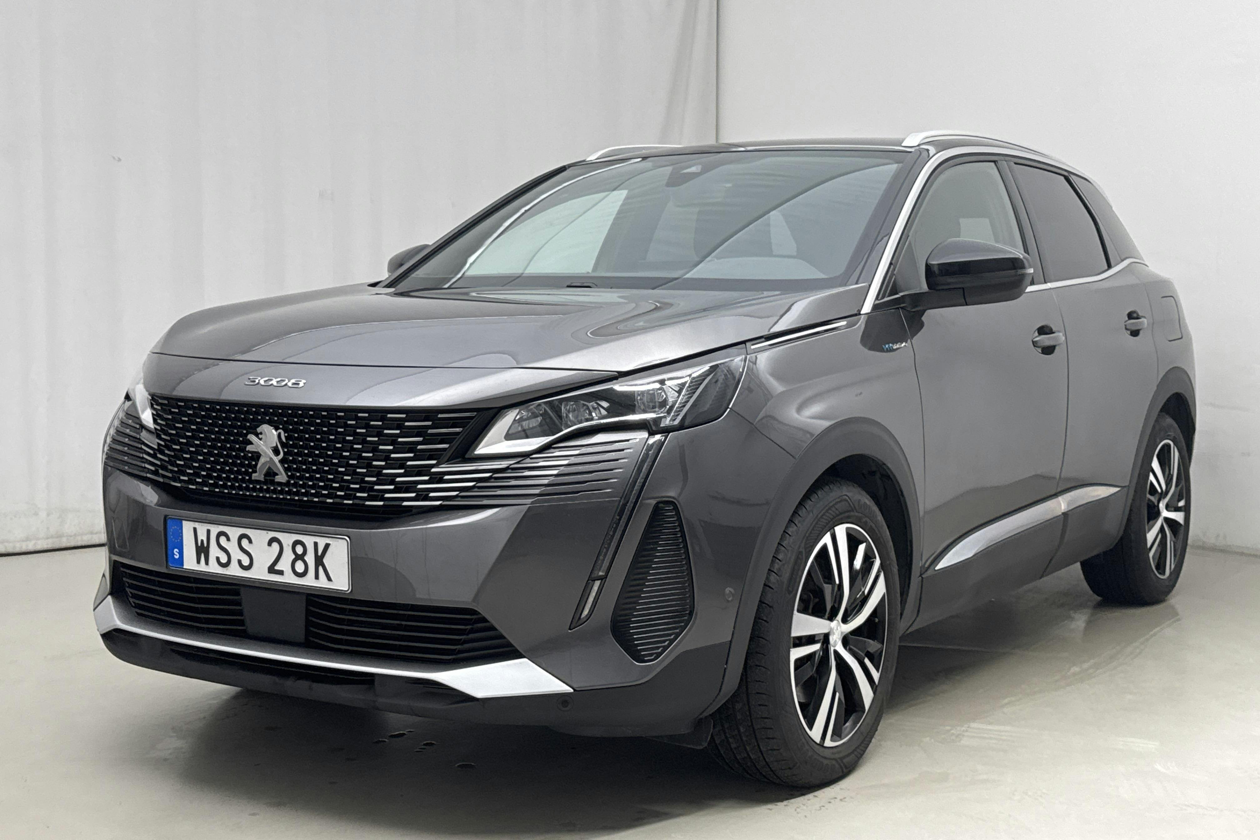 Peugeot 3008 1.6 Plug-in Hybrid 4 (300hk) - 10 638 mil - Automat - grå - 2022