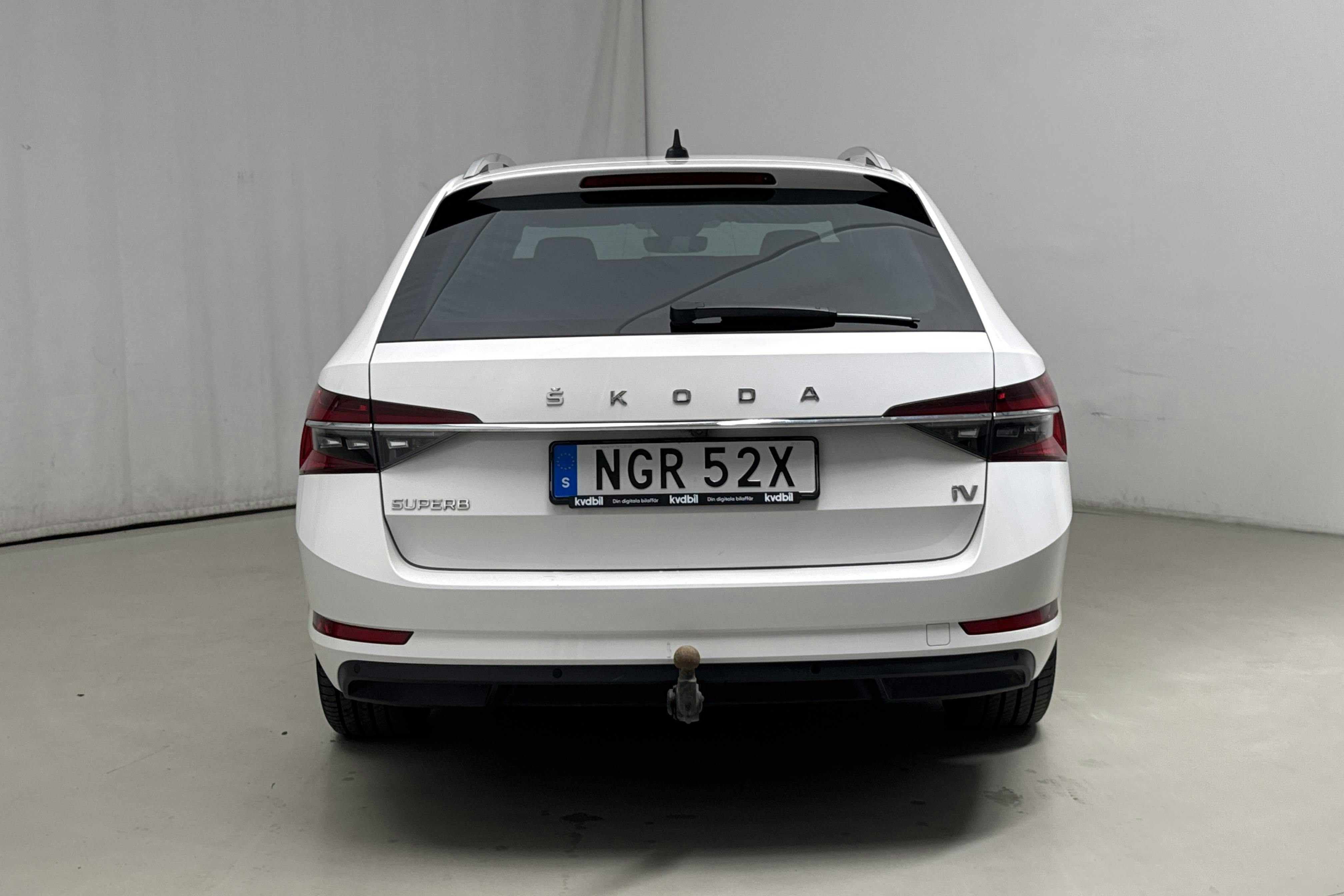 Skoda Superb 1.4 TSI PHEV Kombi (218hk) - 90 450 km - Automaatne - valge - 2021