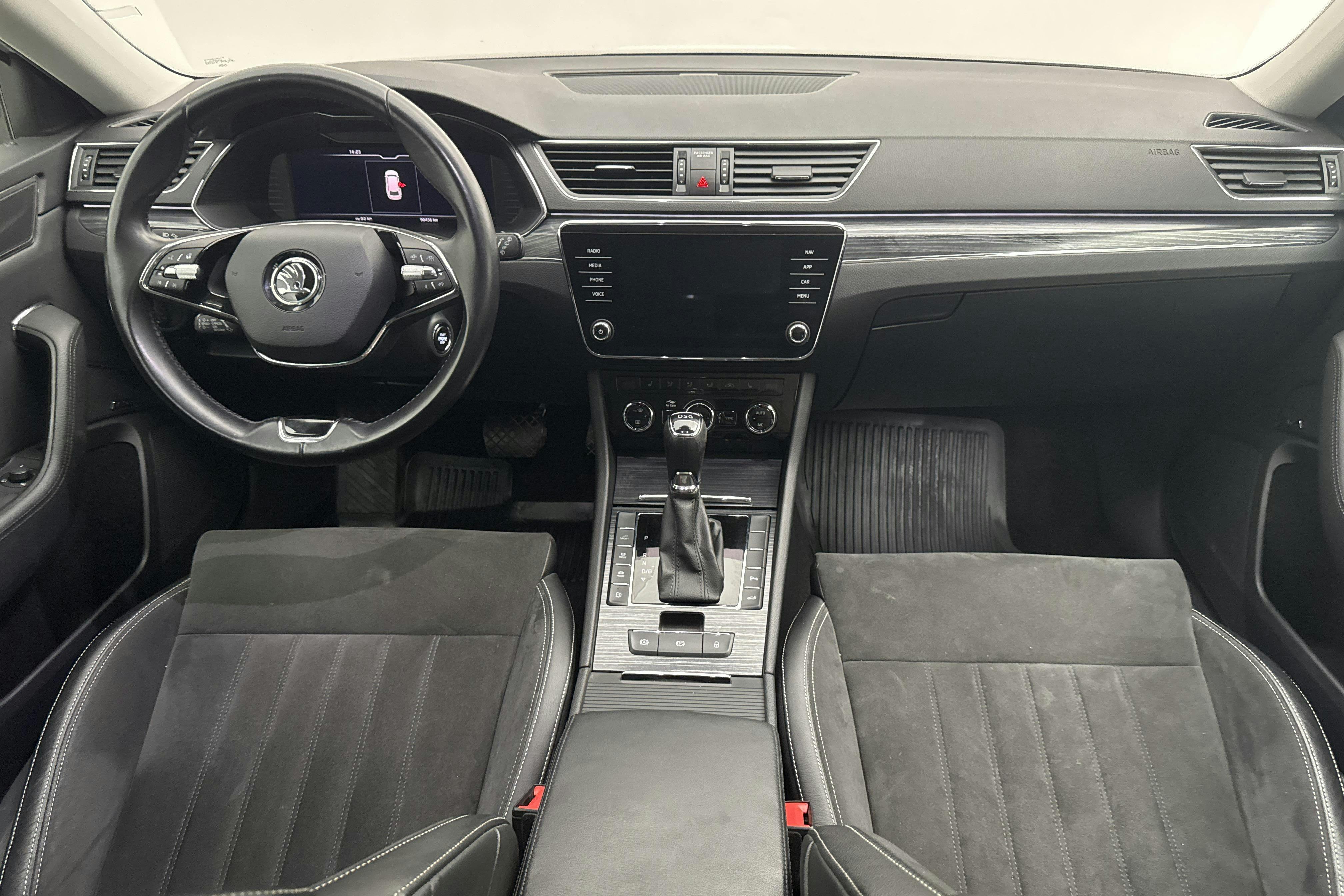 Skoda Superb 1.4 TSI PHEV Kombi (218hk) - 90 450 km - Automaatne - valge - 2021
