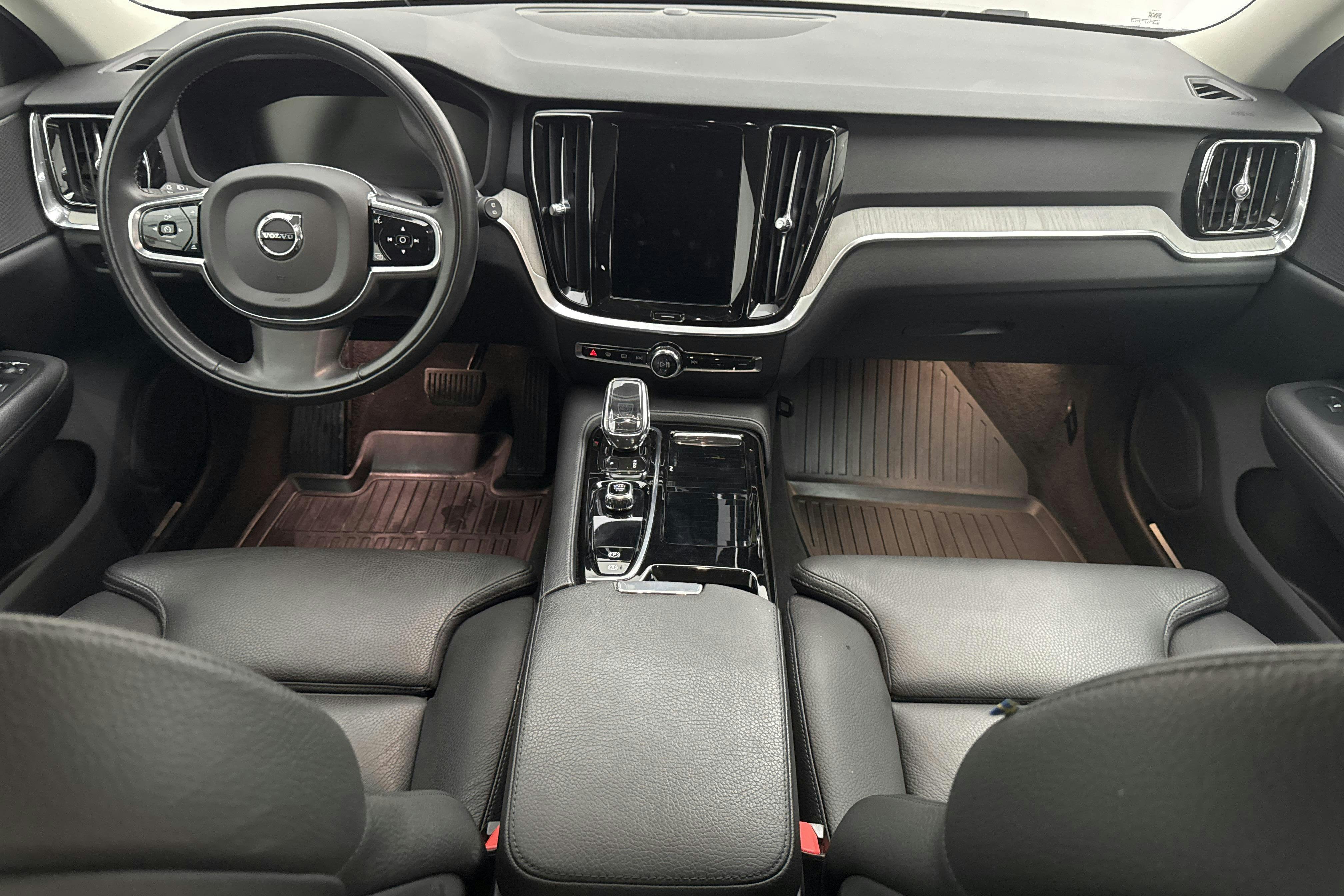 Volvo V60 T6 AWD Recharge (350hk) - 43 950 km - Automaatne - Dark Grey - 2022
