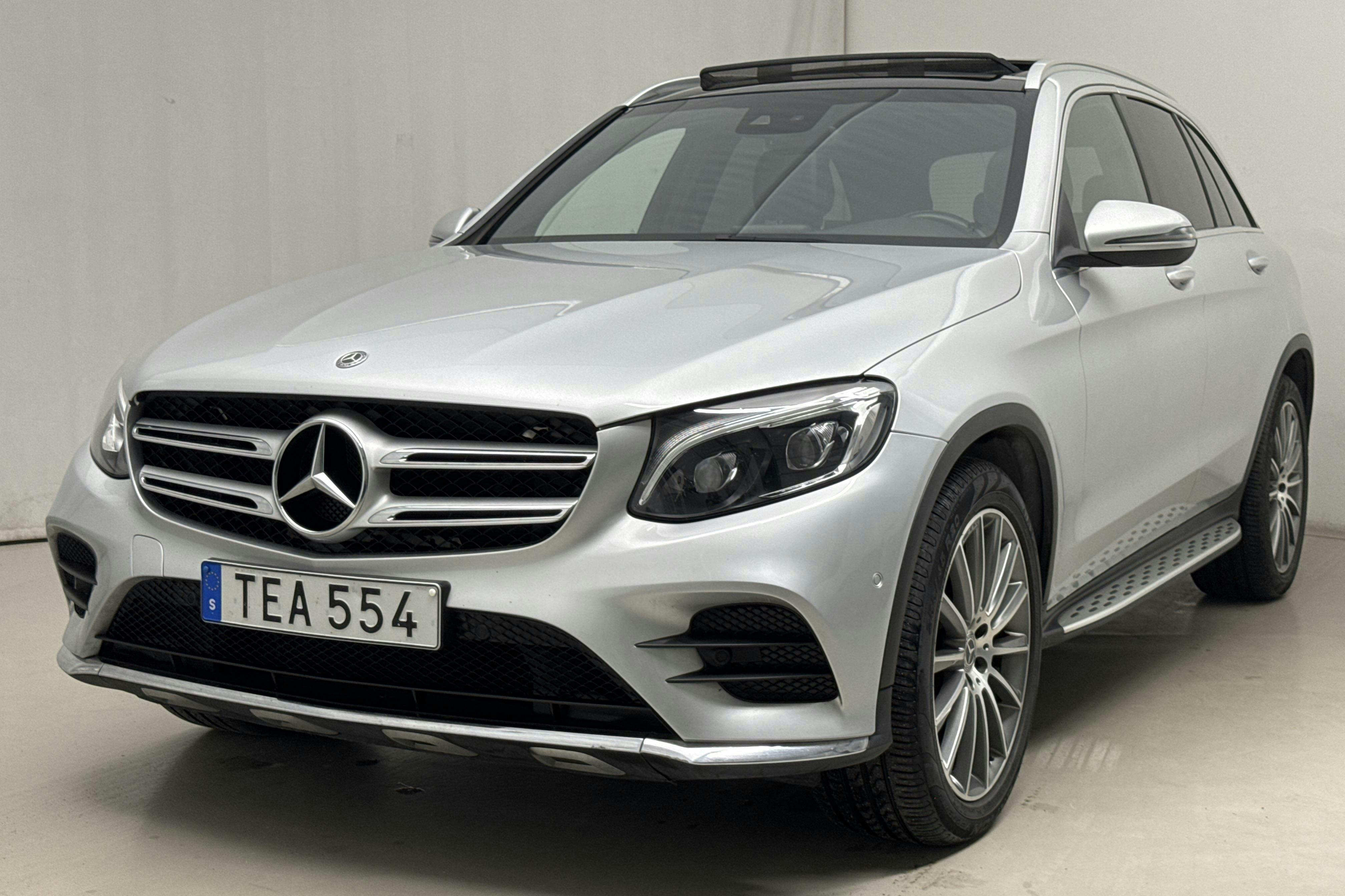 Mercedes GLC 220 d 4MATIC X253 (170hk) - 9 503 mil - Automat - silver - 2018