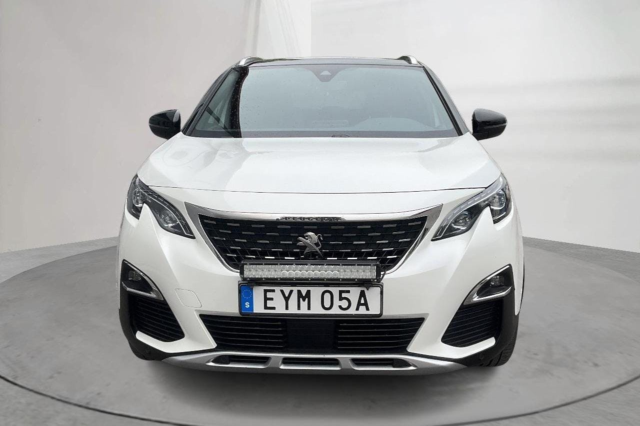 Peugeot 3008 1.6 Plug-in Hybrid 4 (300hk) - 14 236 mil - Automat - vit - 2020