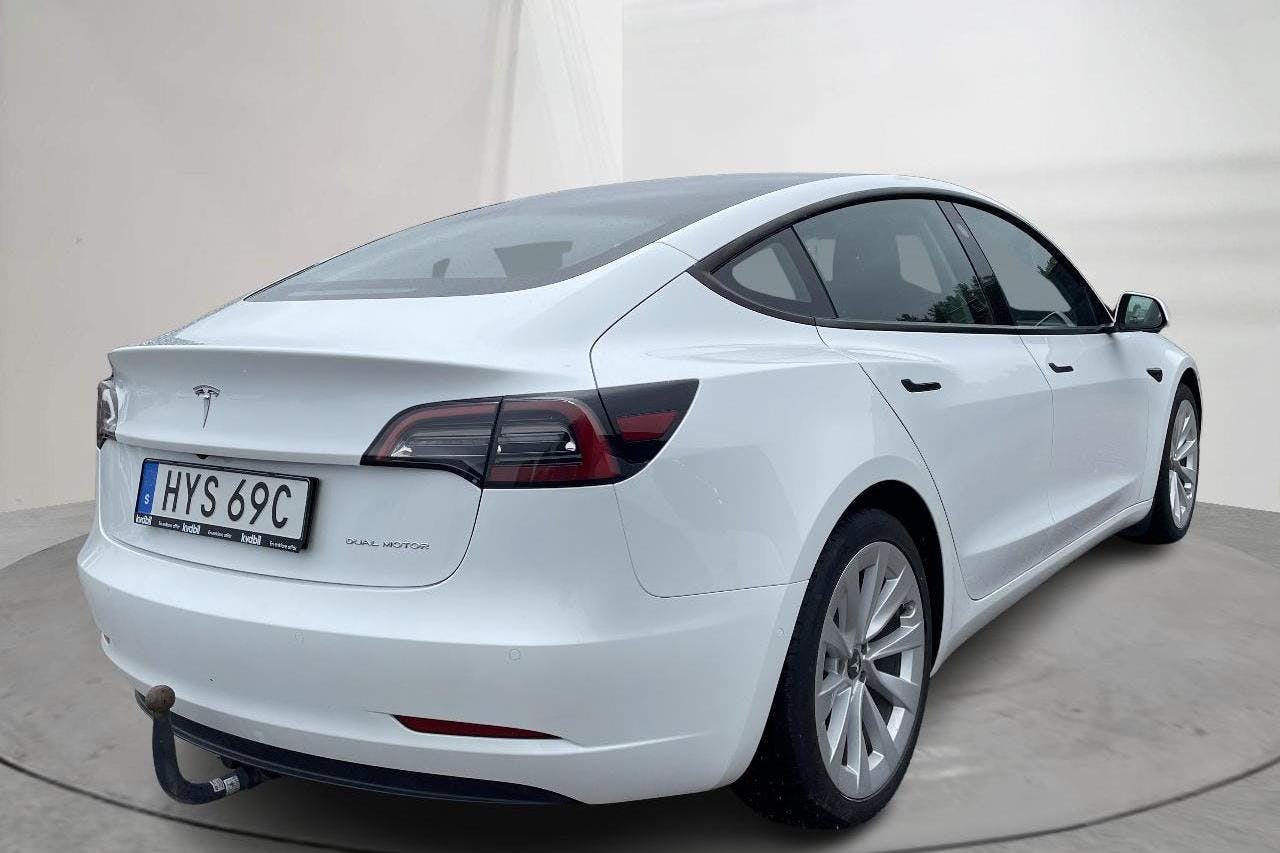 Tesla Model 3 Long Range Dual Motor AWD - 89 160 km - Automatic - white - 2021