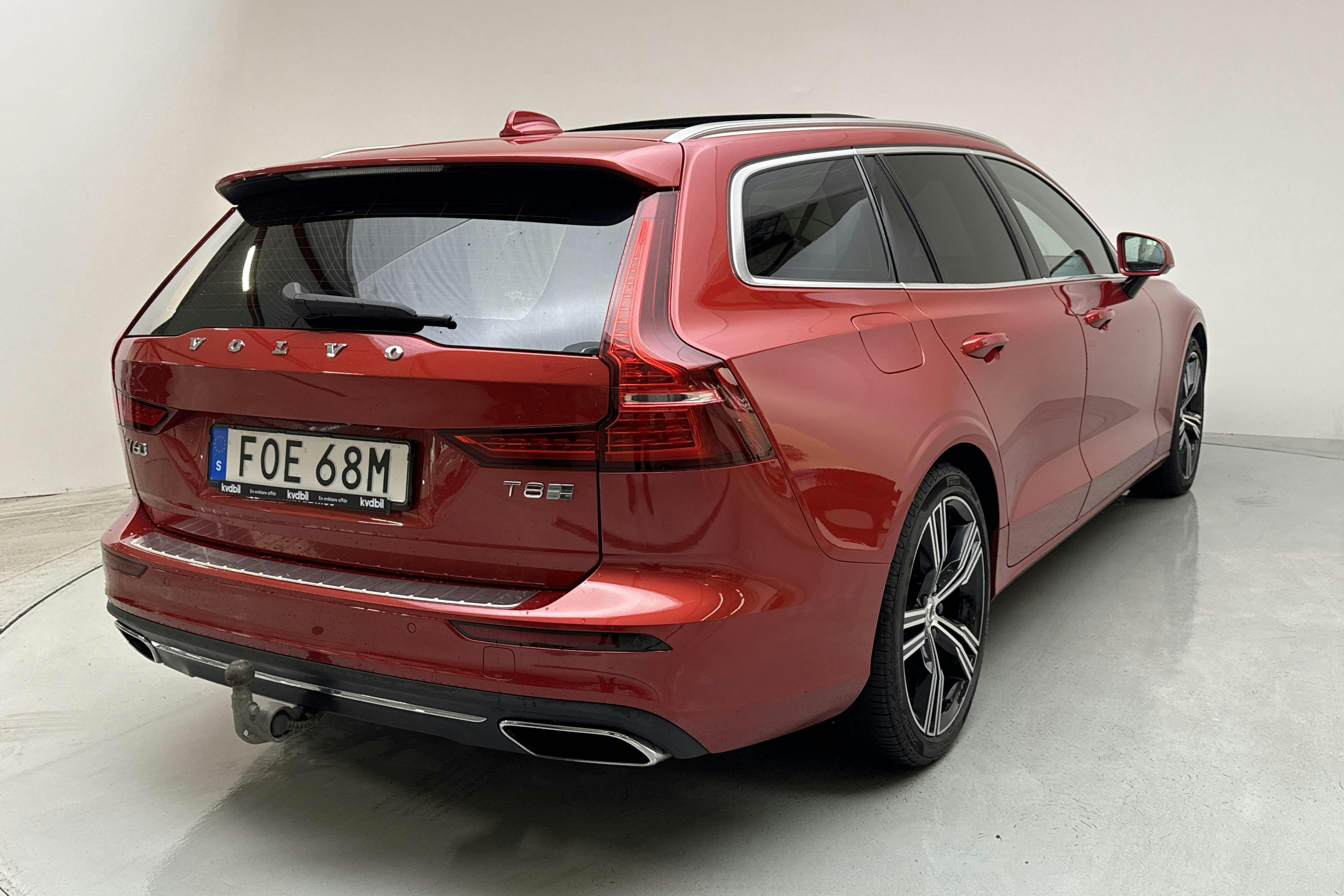 Volvo V60 T8 AWD Twin Engine (390hk) - 88 990 km - Automaatne - punane - 2019