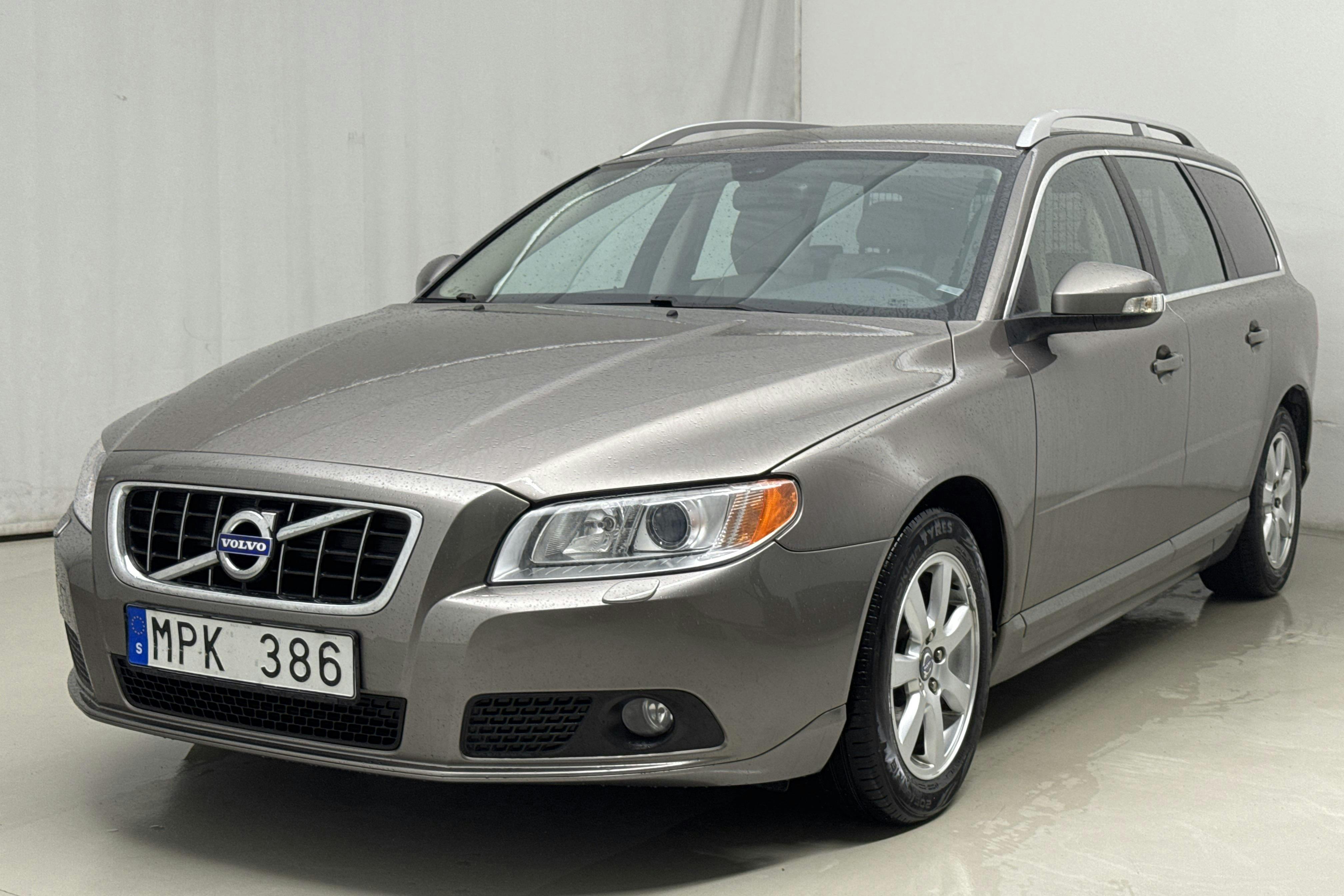 Volvo V70 II 1.6D DRIVe (109hk) - 16 148 mil - Manuell - Light Brown - 2011