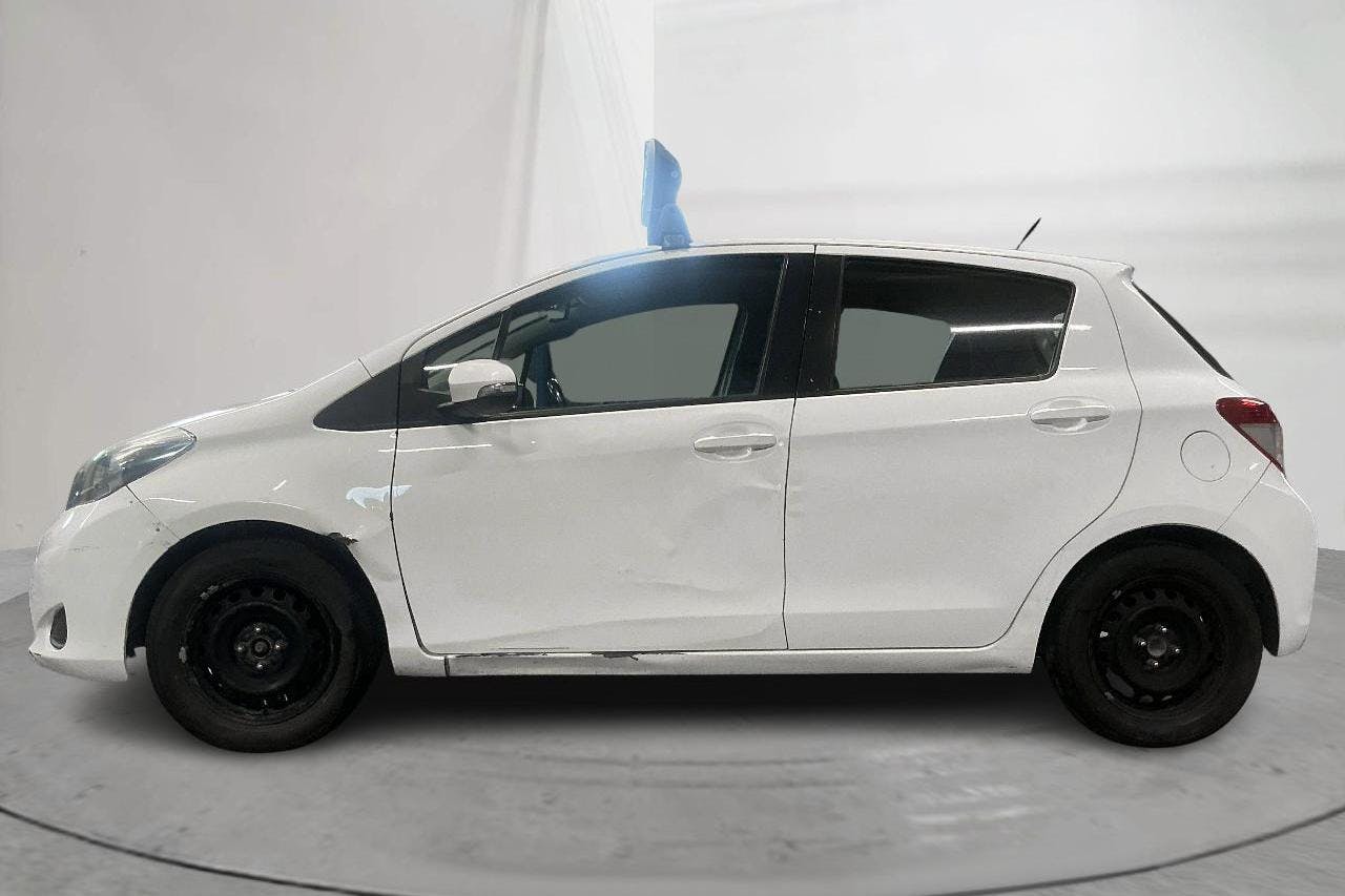 Esitlusfoto 2 aadressil 15: Toyota Yaris 1.33 5dr (100hk) - 121 980 km - Automaatne - valge - 2014