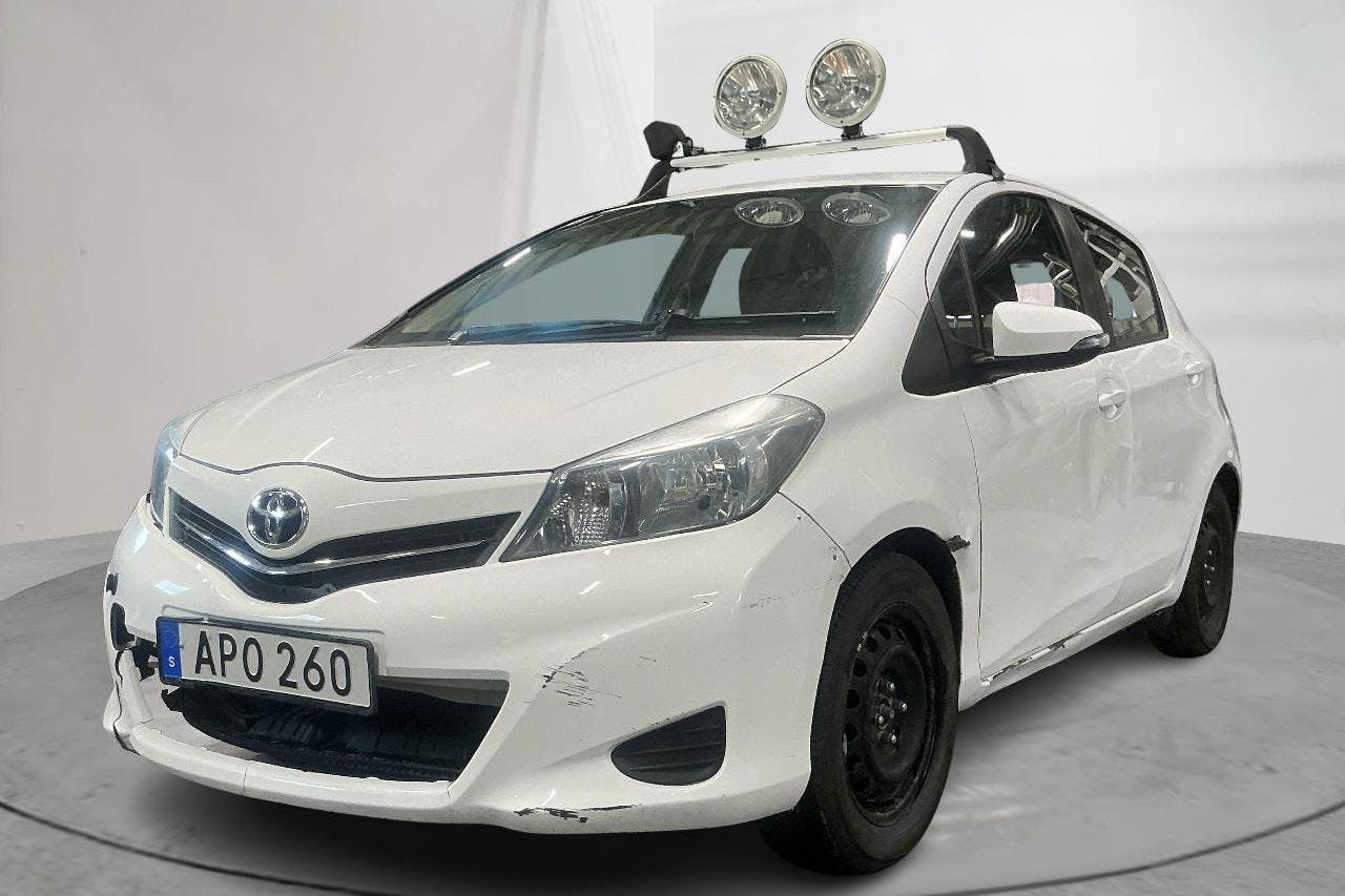 Esitlusfoto 1 aadressil 15: Toyota Yaris 1.33 5dr (100hk) - 121 980 km - Automaatne - valge - 2014