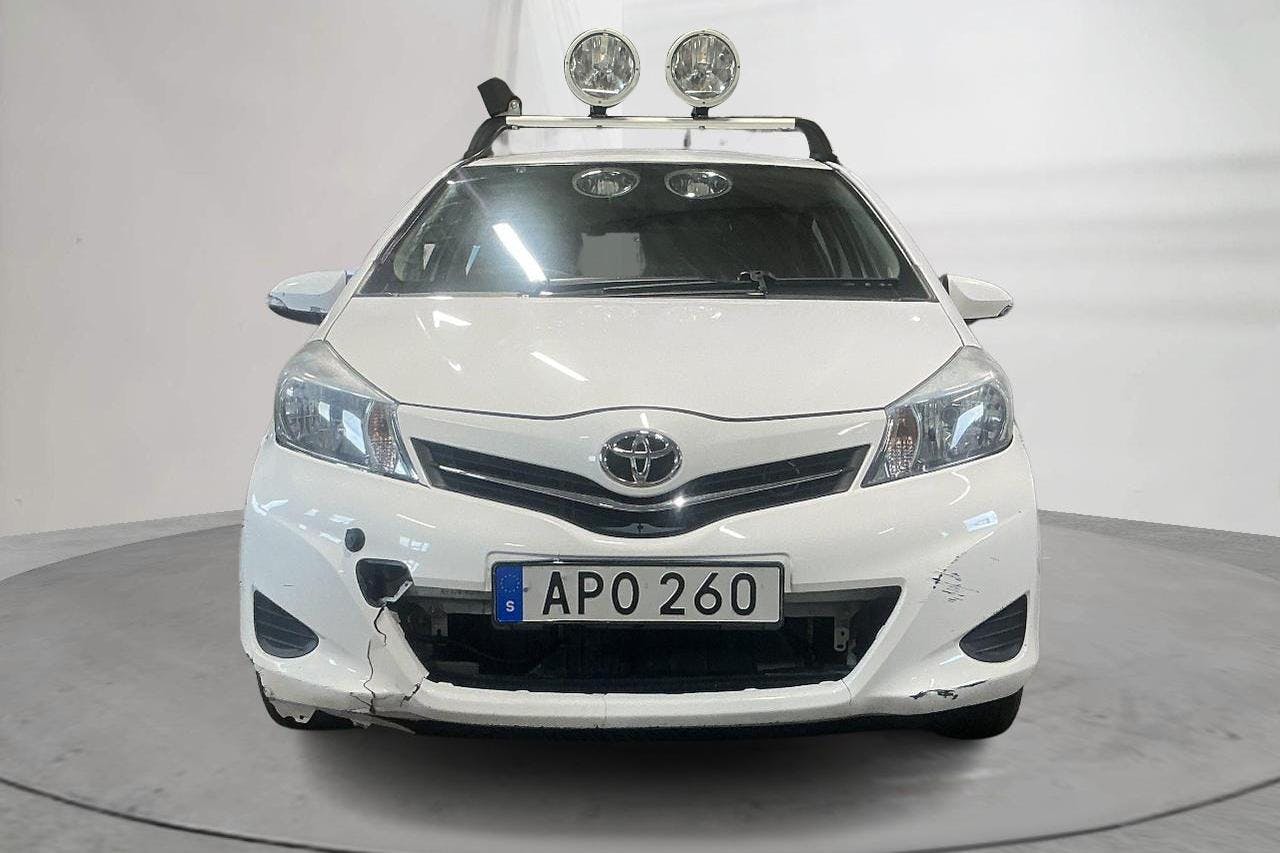 Toyota Yaris 1.33 5dr (100hk) - 121 980 km - Automaatne - valge - 2014