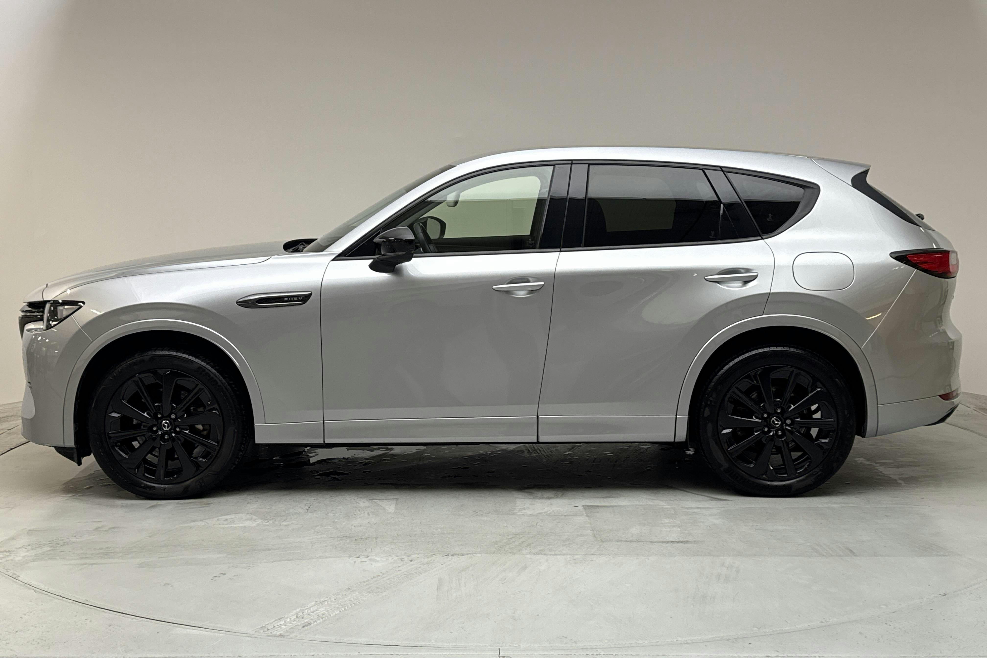 Presentation photo 2 of 18: Mazda CX-60 e-Skyactiv PHEV AWD (327hk) - 57 980 km - Automatic - gray - 2022