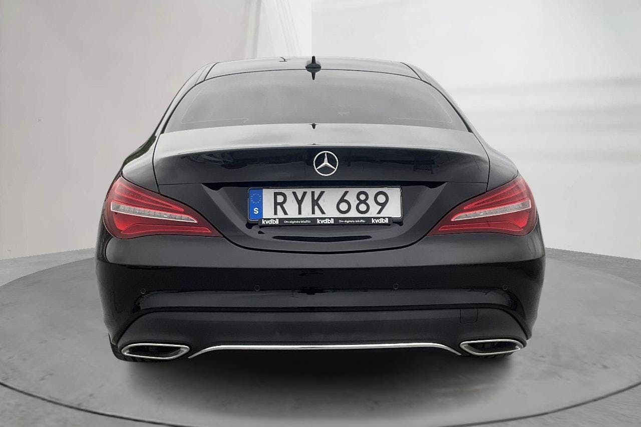 MB CLA 200 d Coupé C117 (136hk) - 130 350 km - Manual - black - 2018