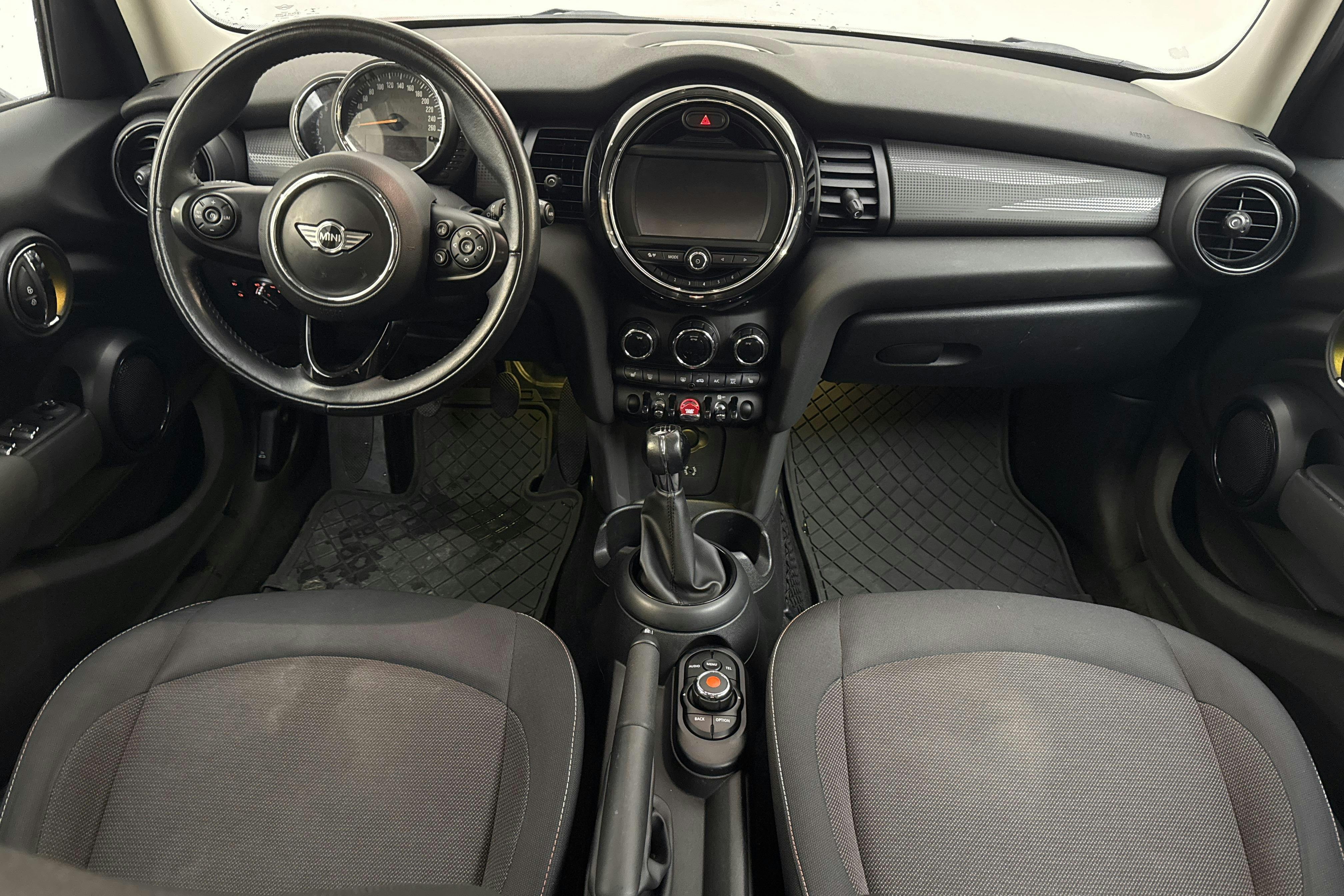 Mini MINI - 45 020 km - Manual - red - 2017