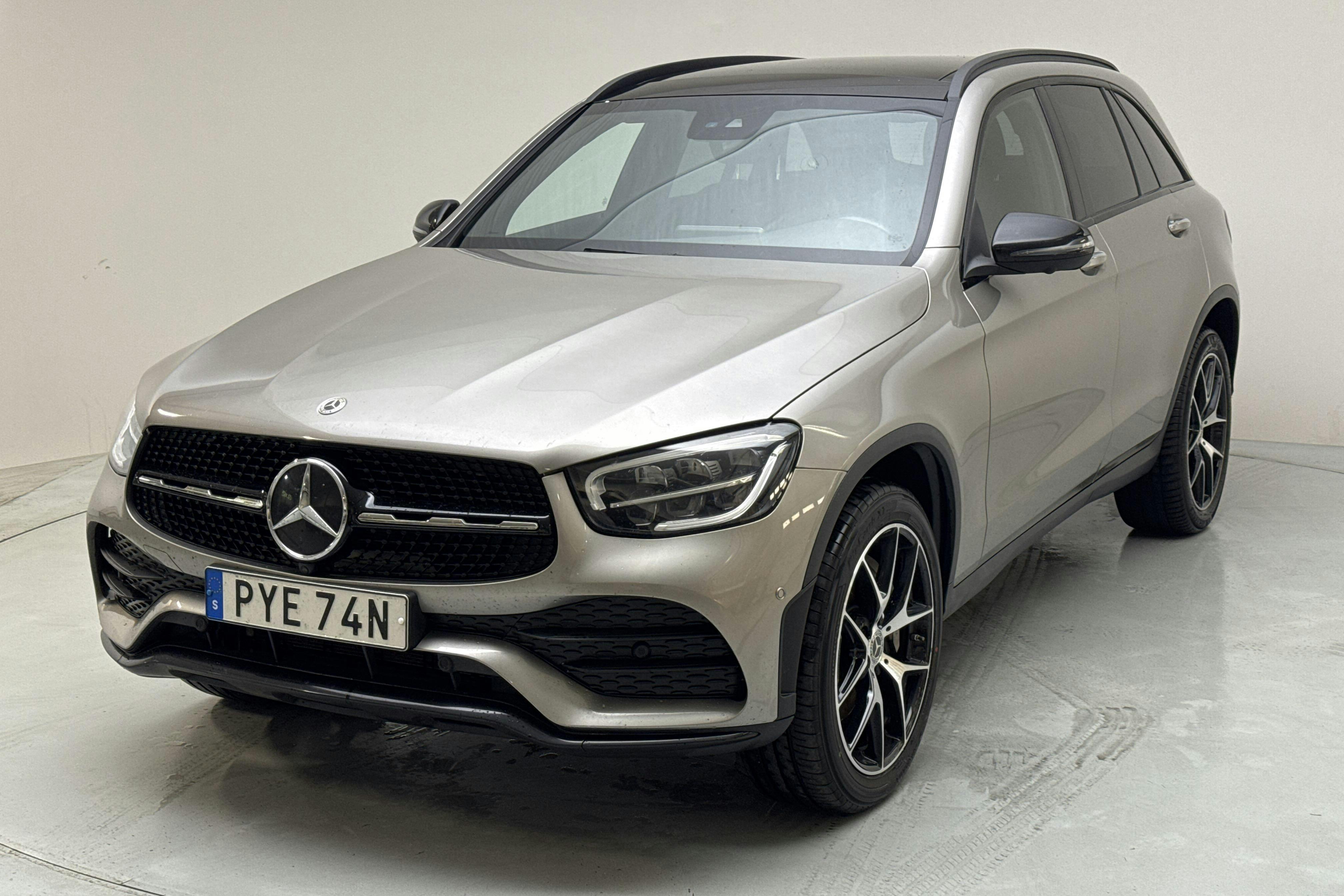 Mercedes GLC 300 e 4MATIC X253 (333hk) - 13 354 mil - Automat - silver - 2022