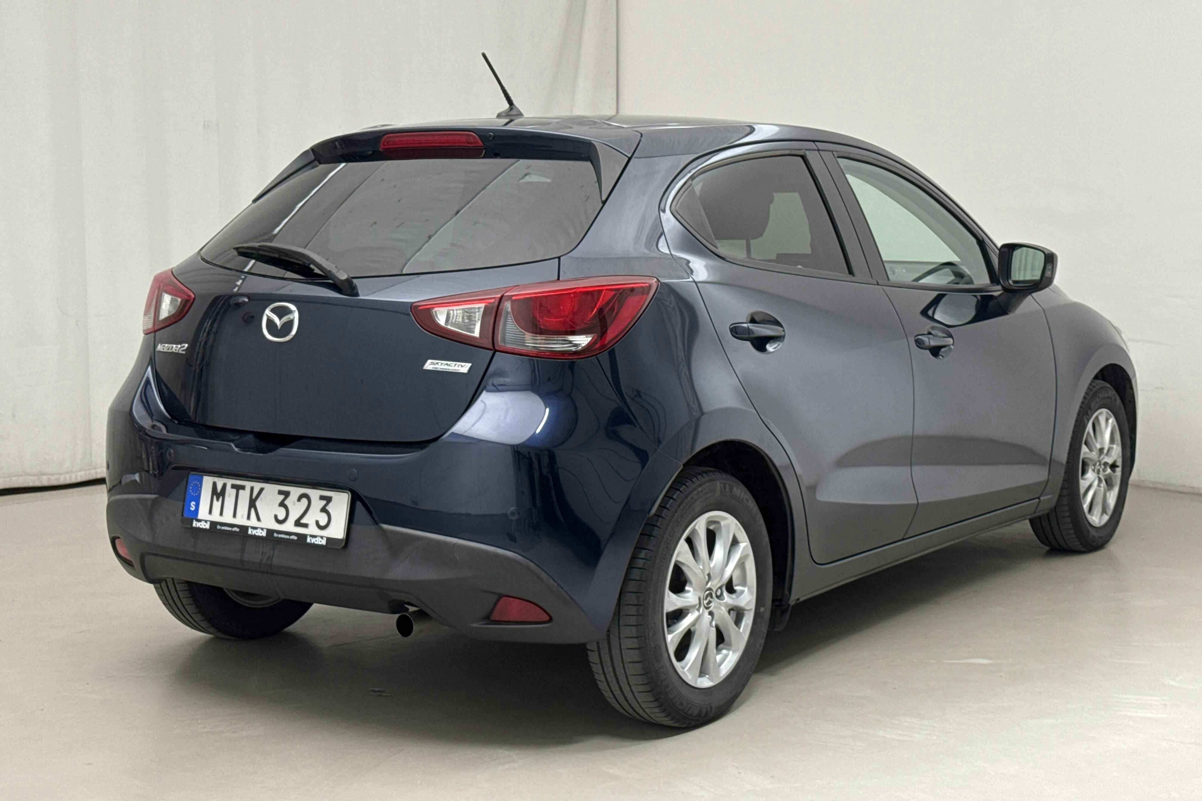 Mazda 2 1.5 5dr (90hk) - 10 986 mil - Automat - blå - 2015