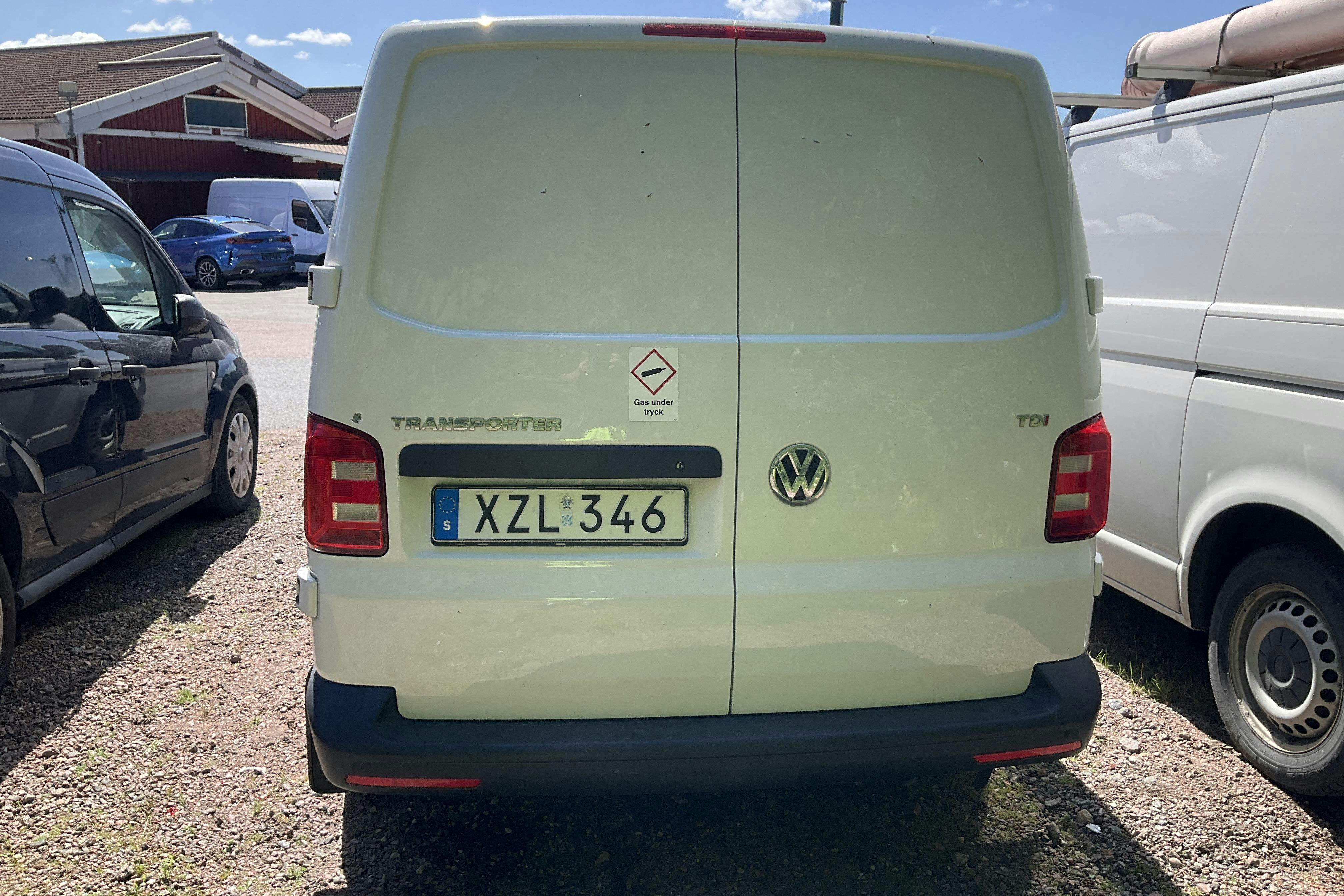 VW Transporter T6 2.0 TDI BMT Skåp (150hk) - 20 337 mil - Automat - vit - 2018
