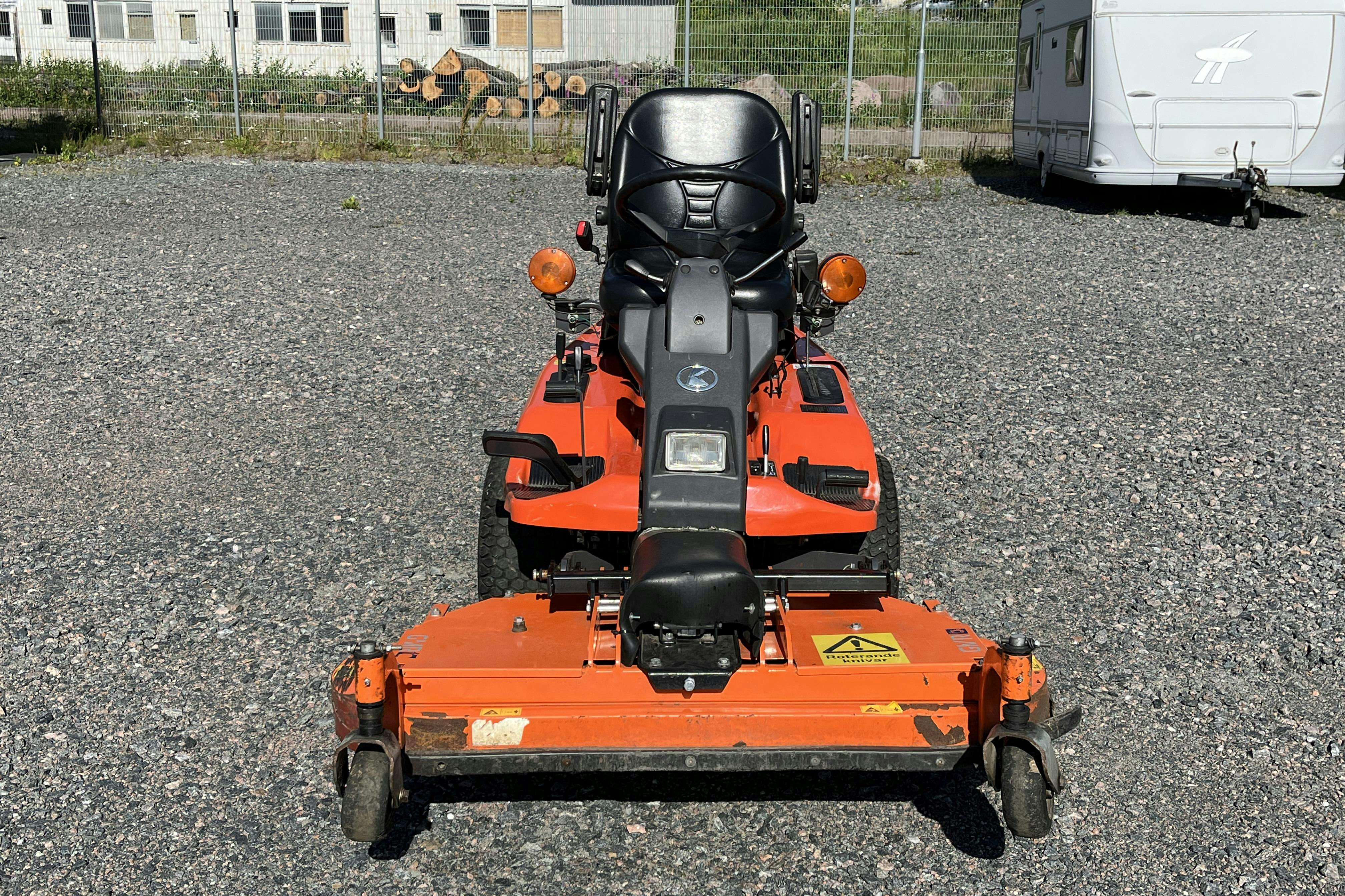 Presentationsfoto 2 av 42: Kubota F1900 åkgräsklippare -  - 2015