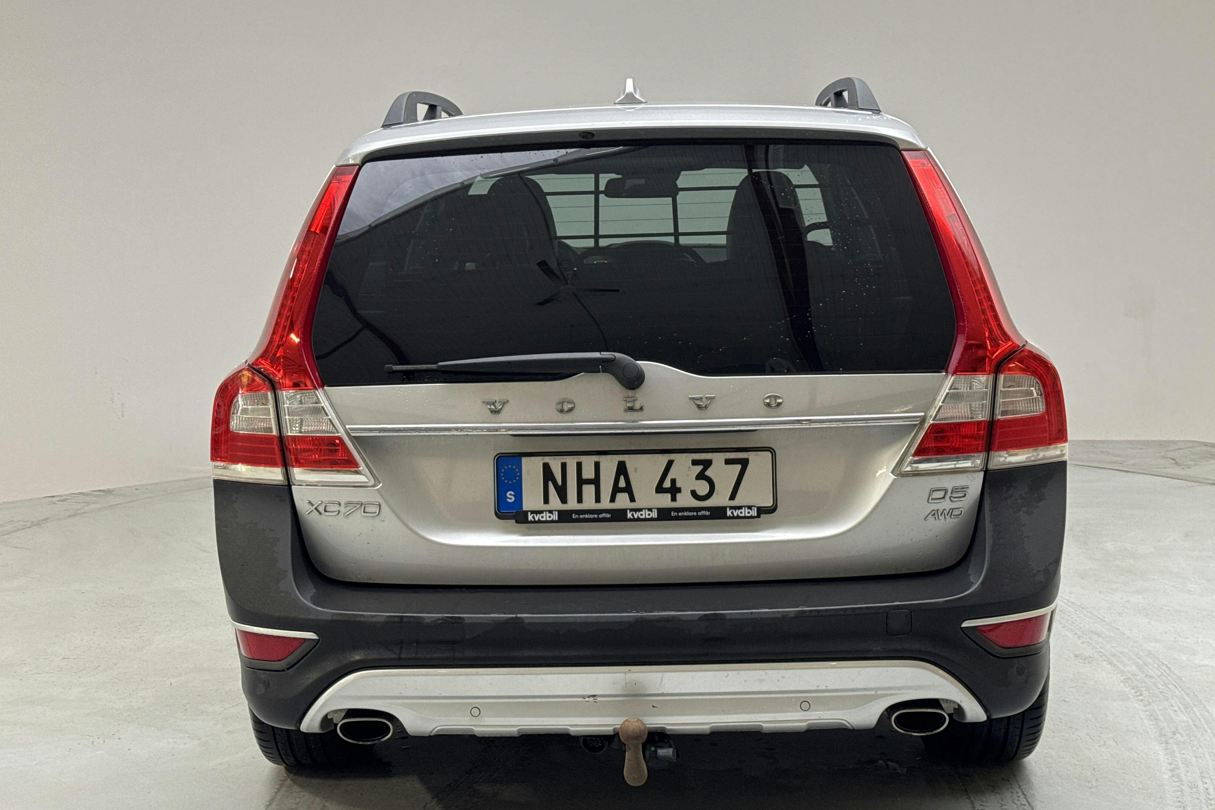 Volvo XC70 II D5 AWD (215hk) - 18 350 mil - Automat - silver - 2014