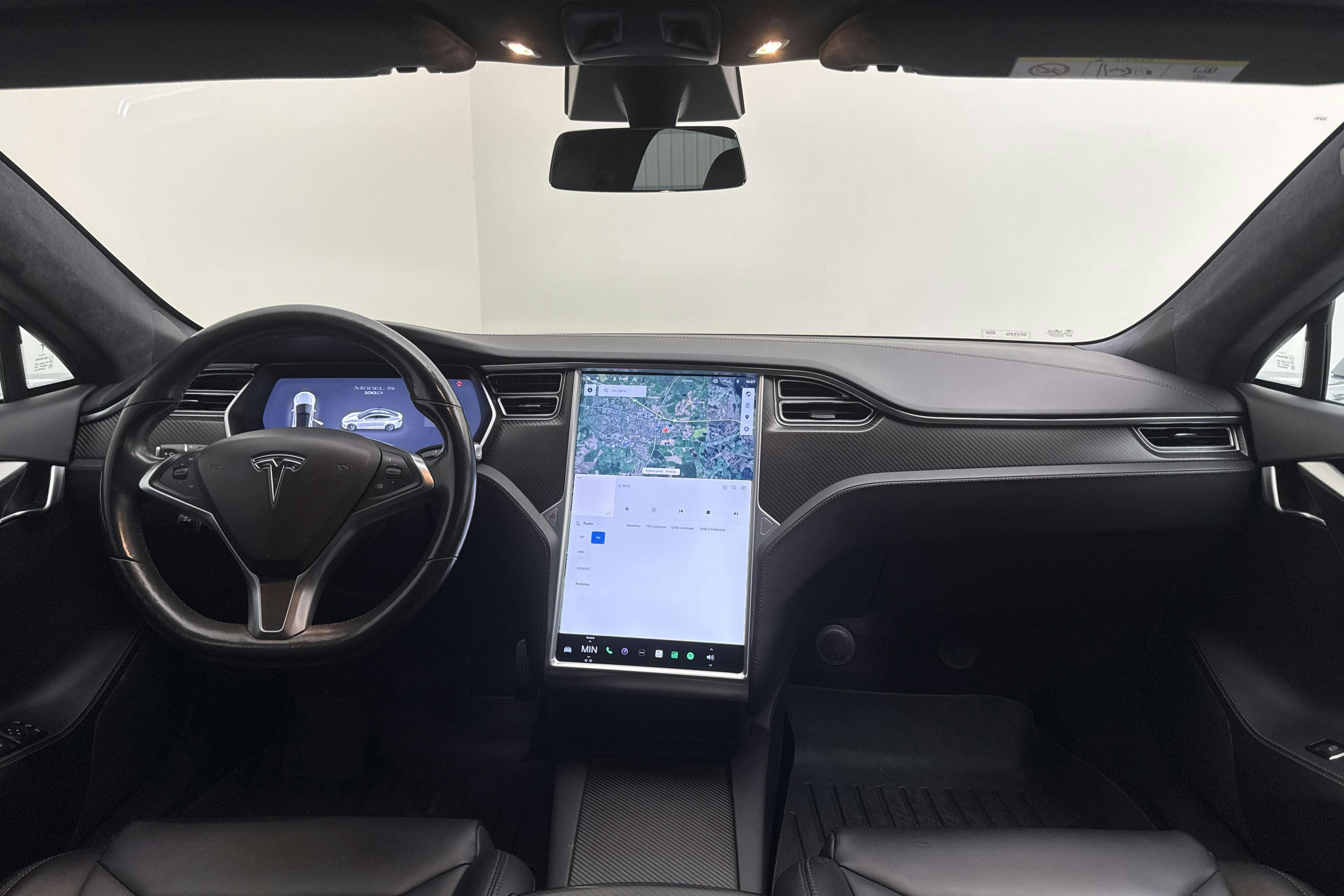 Tesla Model S 100D - 112 350 km - Automaatne - valge - 2017
