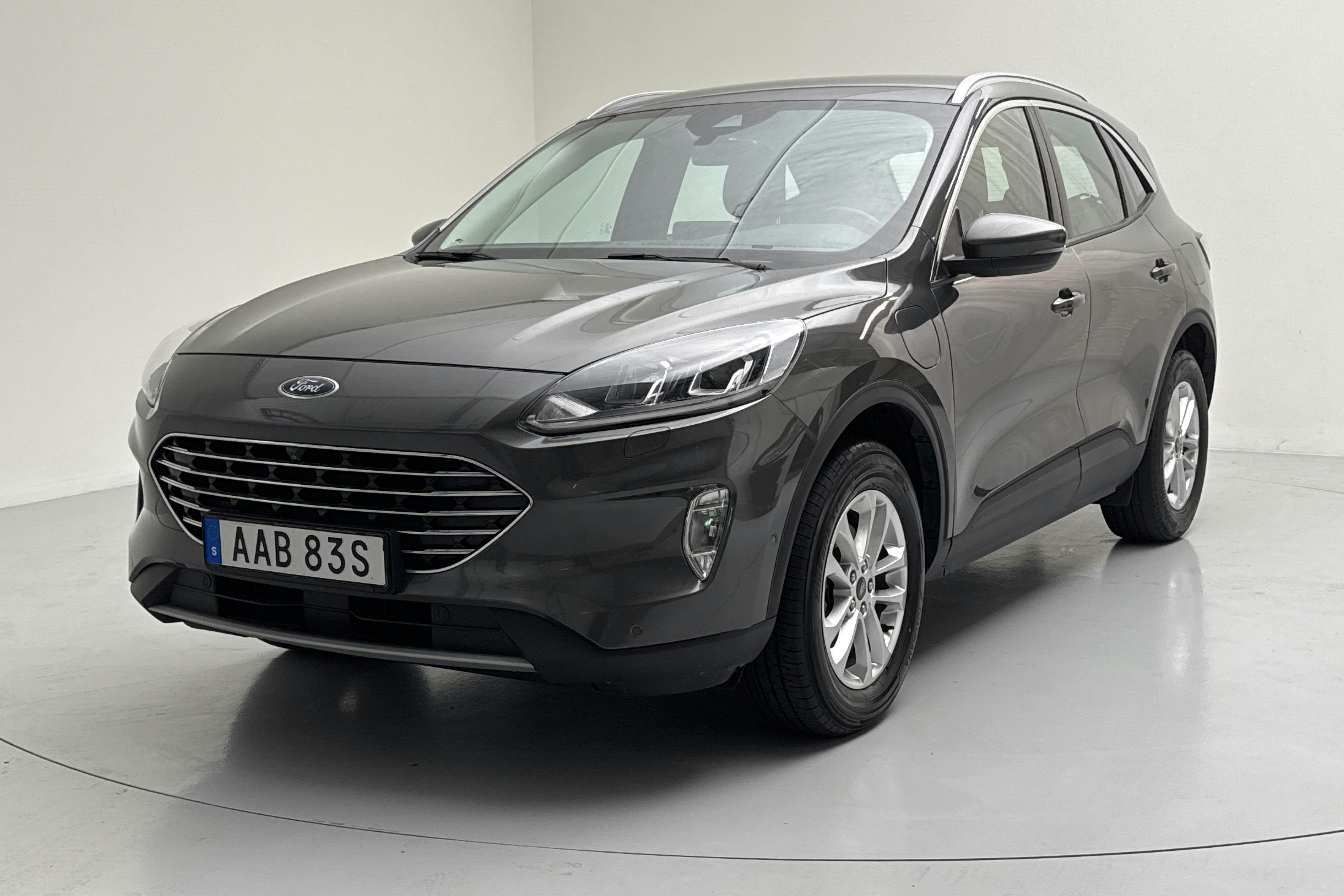 Ford Kuga 2.5 PHEV (225hk) - 11 934 mil - Automat - grå - 2022