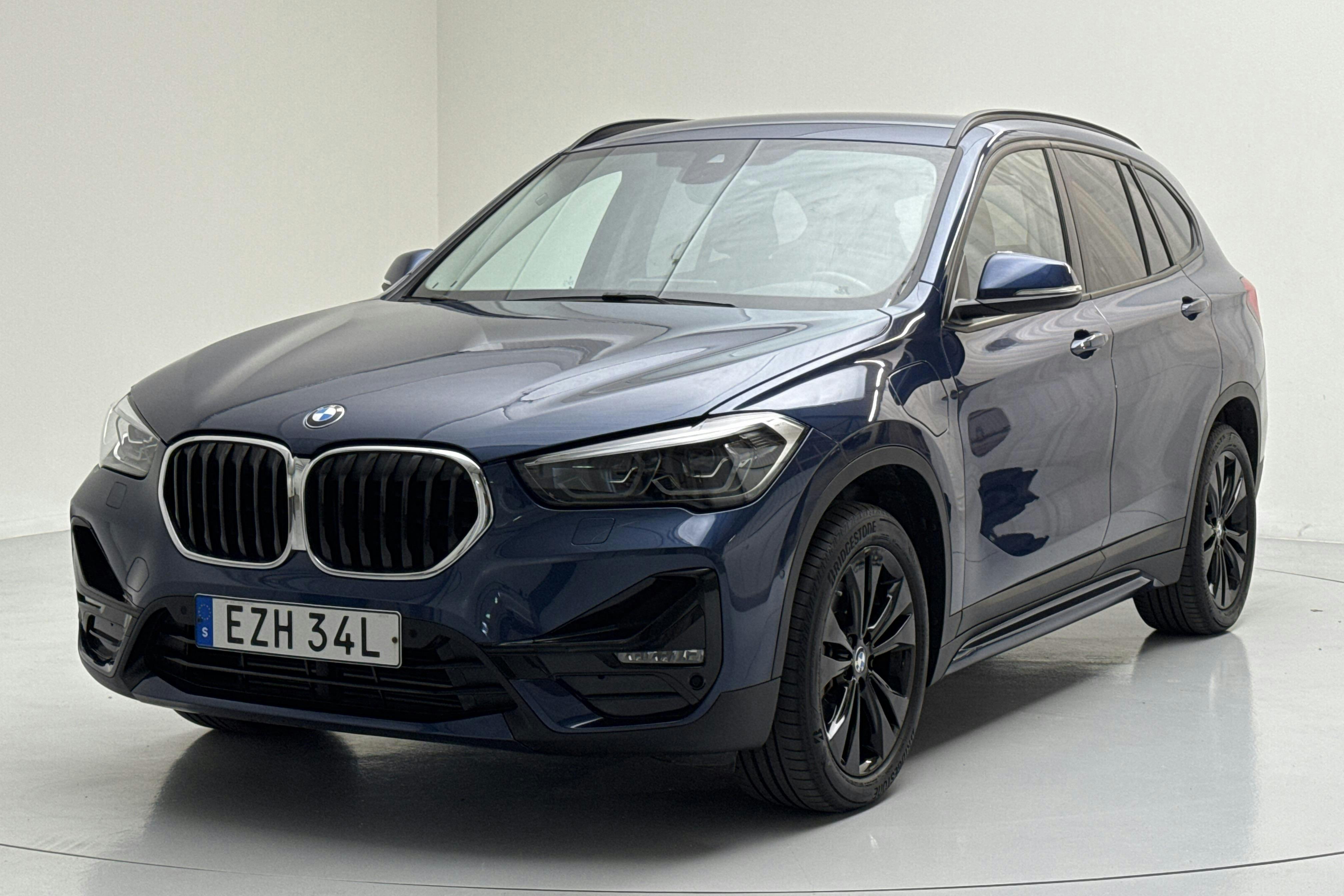 BMW X1 xDrive25e 9,7 kWh LCI, F48 (220hk) - 4 265 mil - Automat - blå - 2021