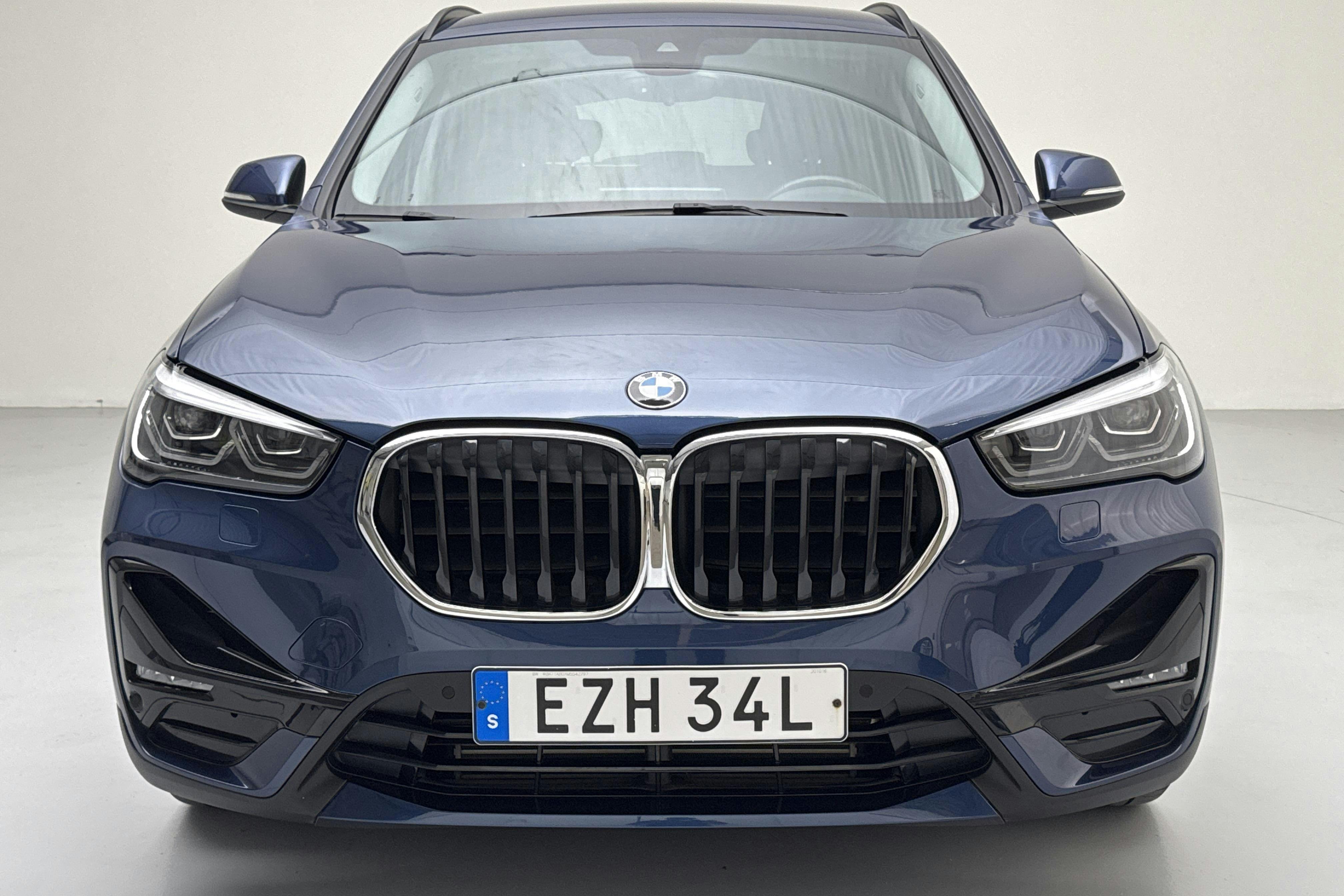 BMW X1 xDrive25e 9,7 kWh LCI, F48 (220hk) - 4 265 mil - Automat - blå - 2021