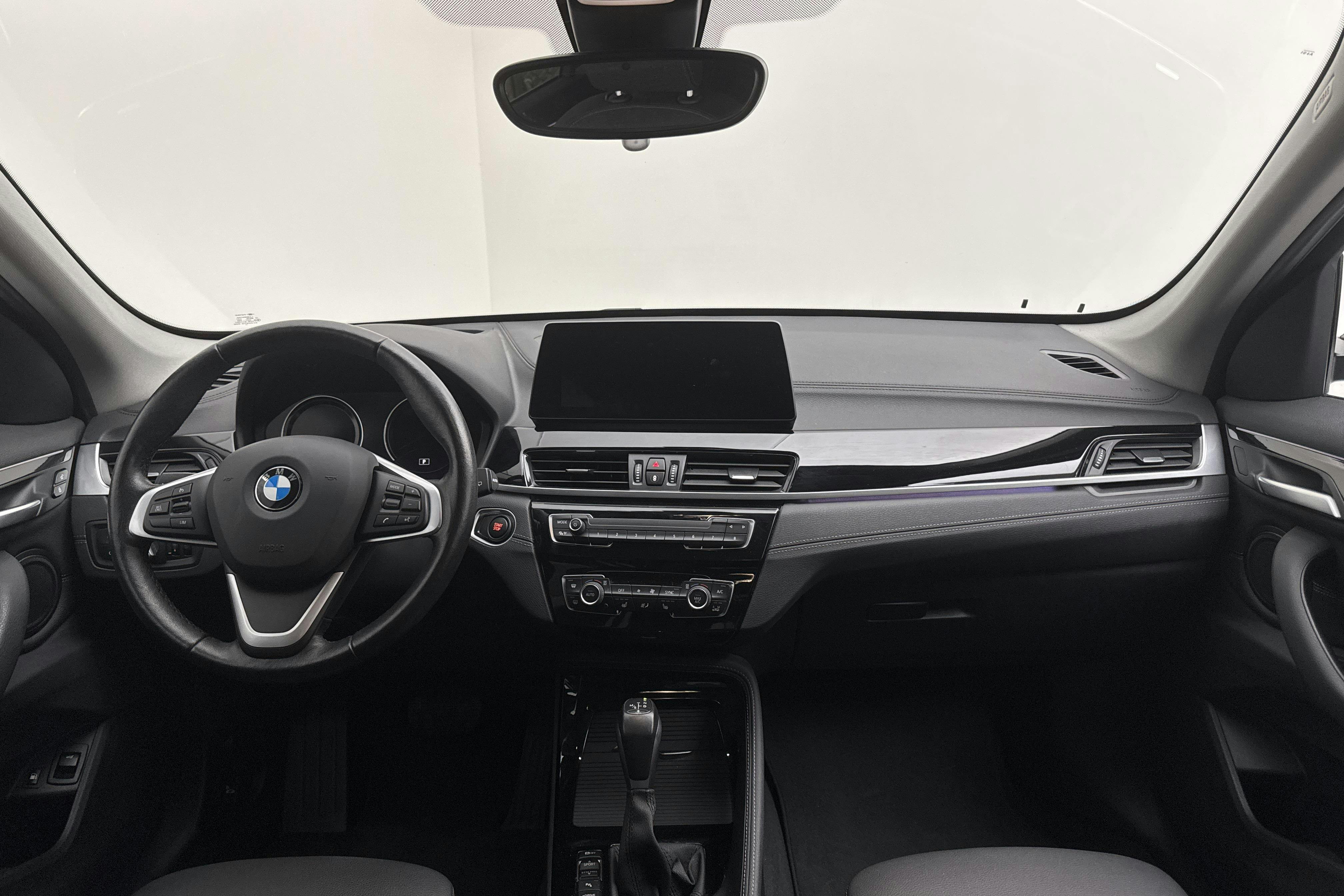 BMW X1 xDrive25e 9,7 kWh LCI, F48 (220hk) - 4 265 mil - Automat - blå - 2021