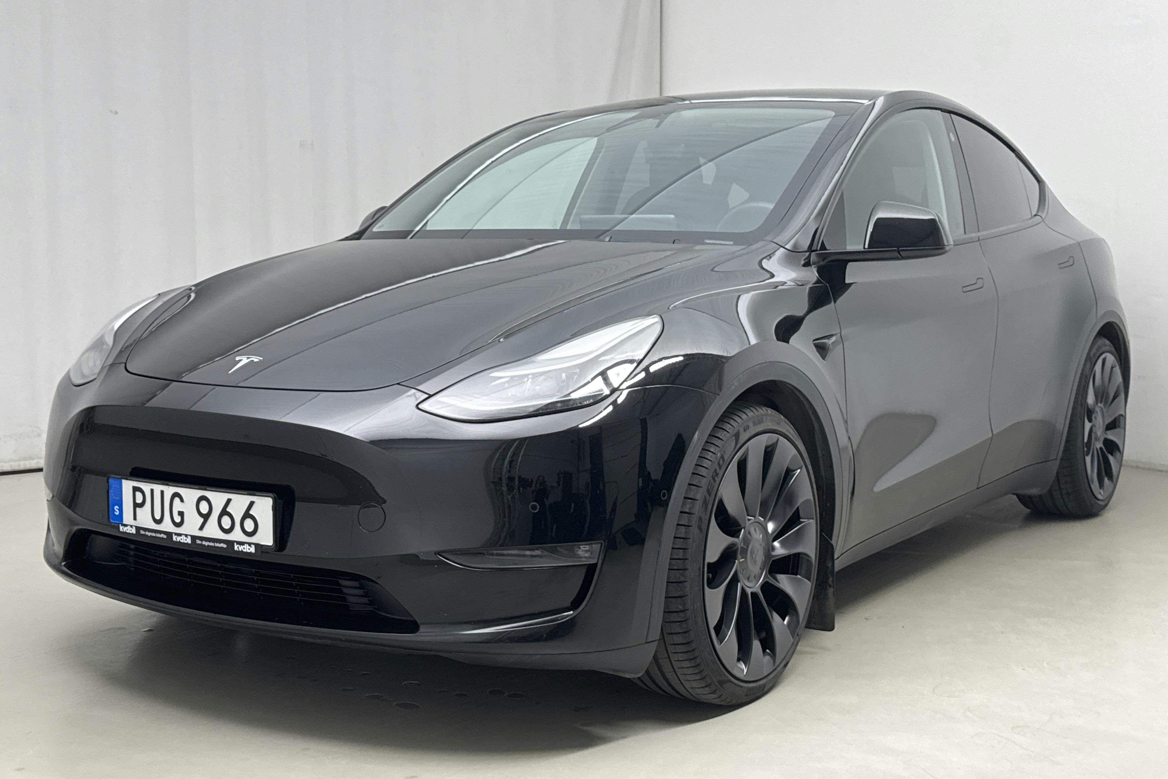 Tesla Model Y Performance Dual Motor AWD - 4 833 mil - Automat - svart - 2022