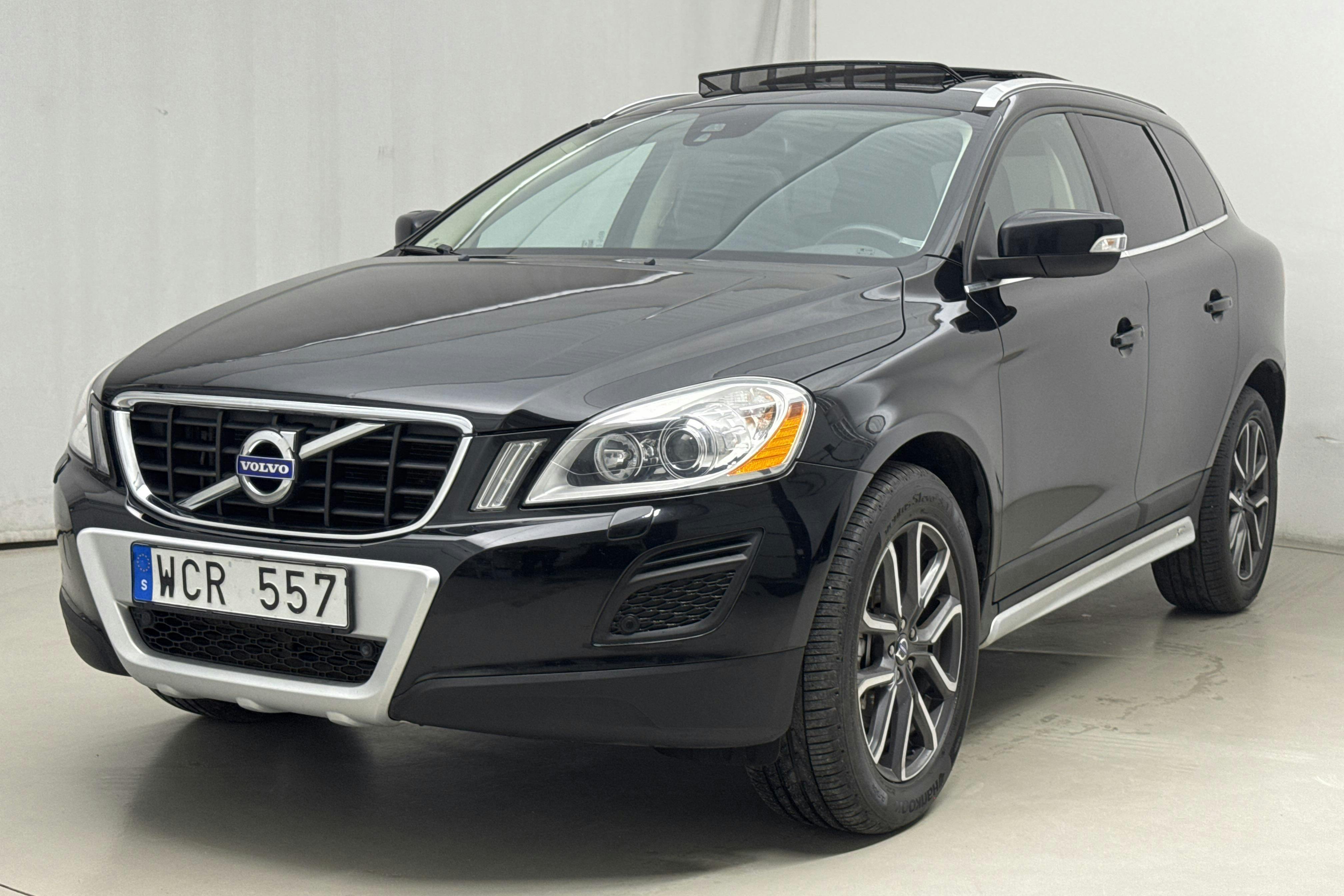 Volvo XC60 D4 AWD (163hk) - 14 712 mil - Automat - svart - 2013