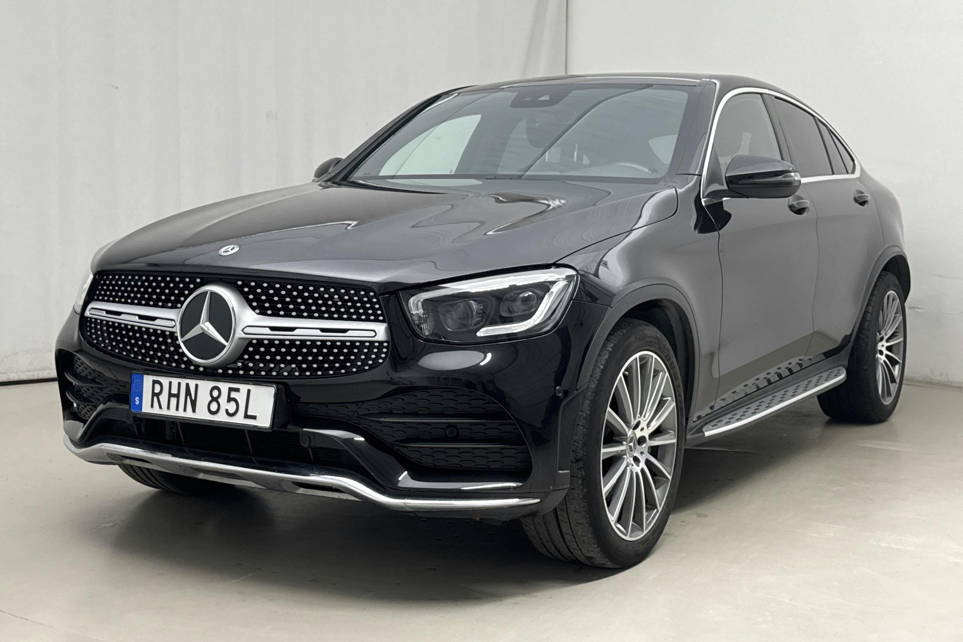 Presentationsfoto 1 av 19: Mercedes GLC 220 d 4MATIC Coupé C253 (194hk) - 6 144 mil - Automat - svart - 2020