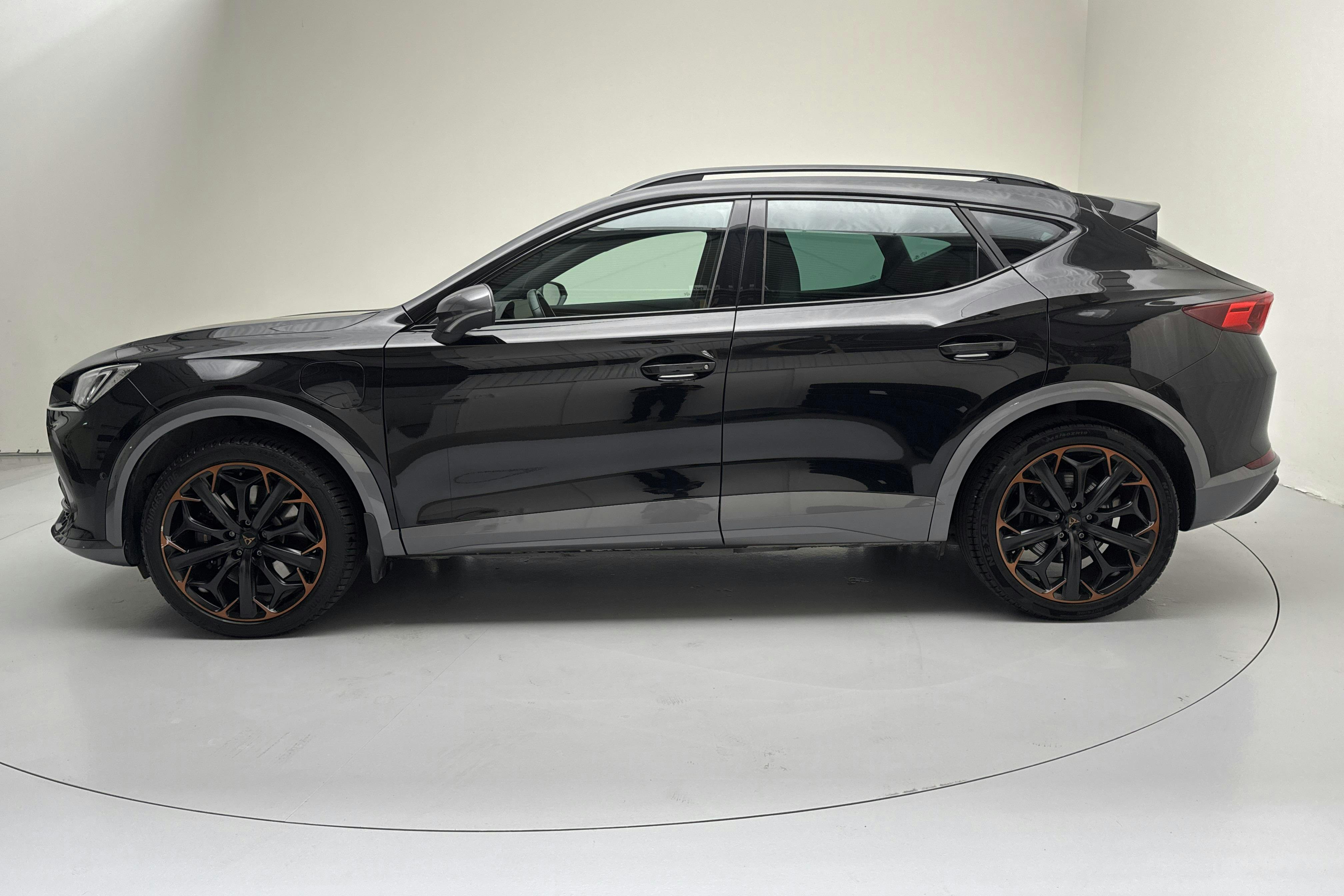 Esitlusfoto 2 aadressil 17: Cupra Formentor VZ 1.4 e-HYBRID (245hk) - 37 590 km - Automaatne - must - 2021