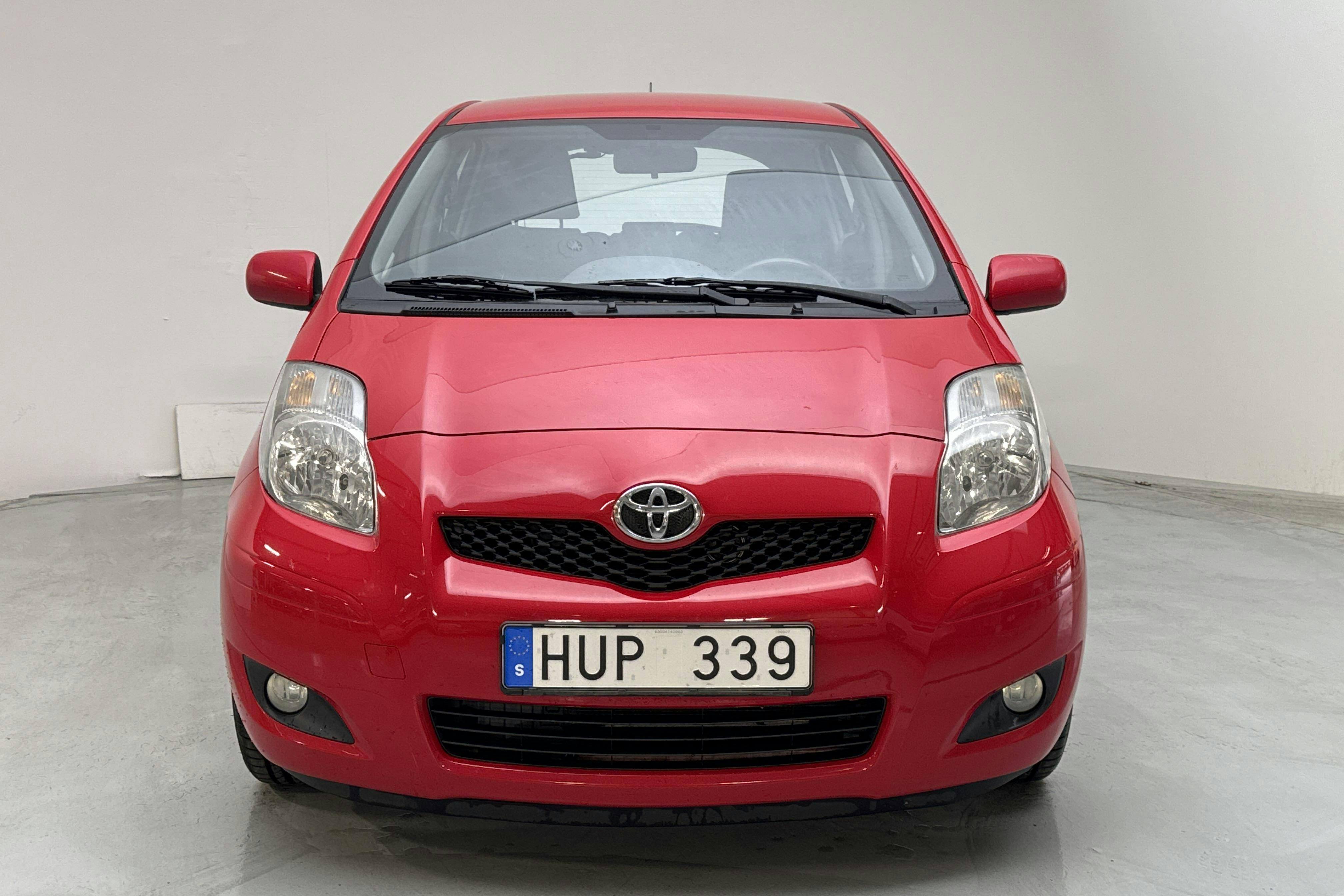 Toyota Yaris 1.33 5dr (100hk) - 135 850 km - Käsitsi - punane - 2010