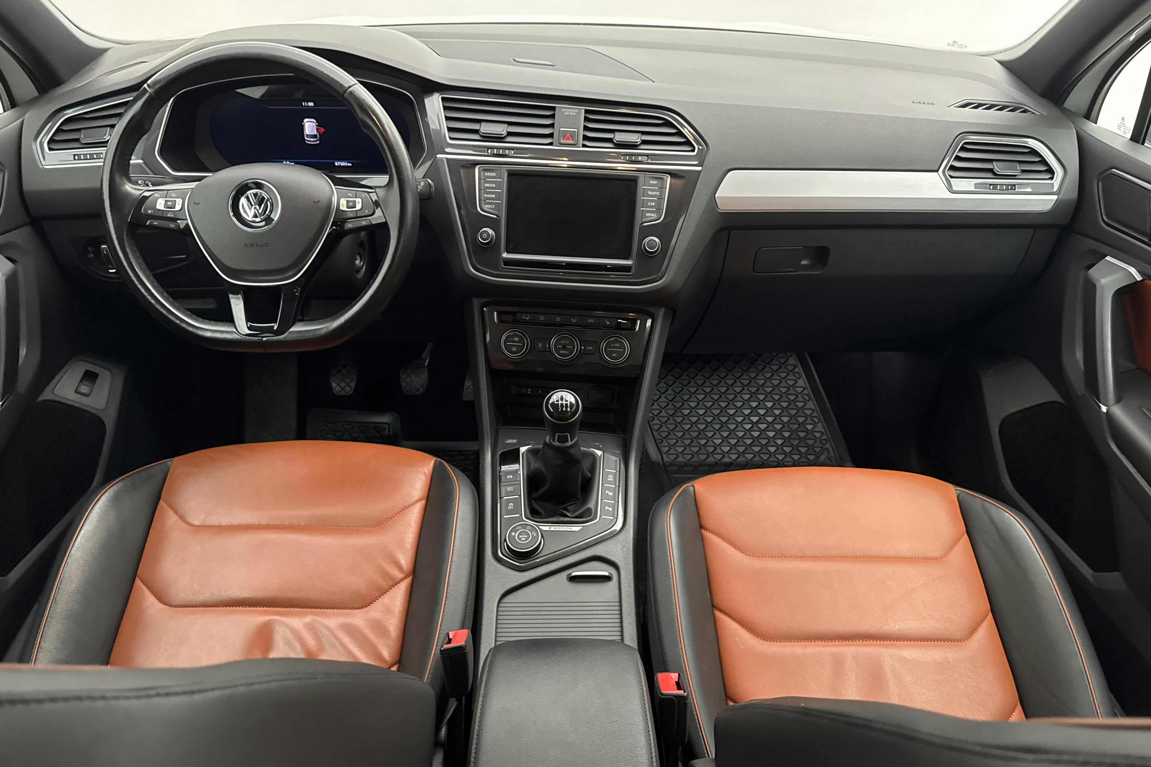 VW Tiguan 2.0 TSI 4MOTION (180hk) - 8 750 mil - Manuell - vit - 2017