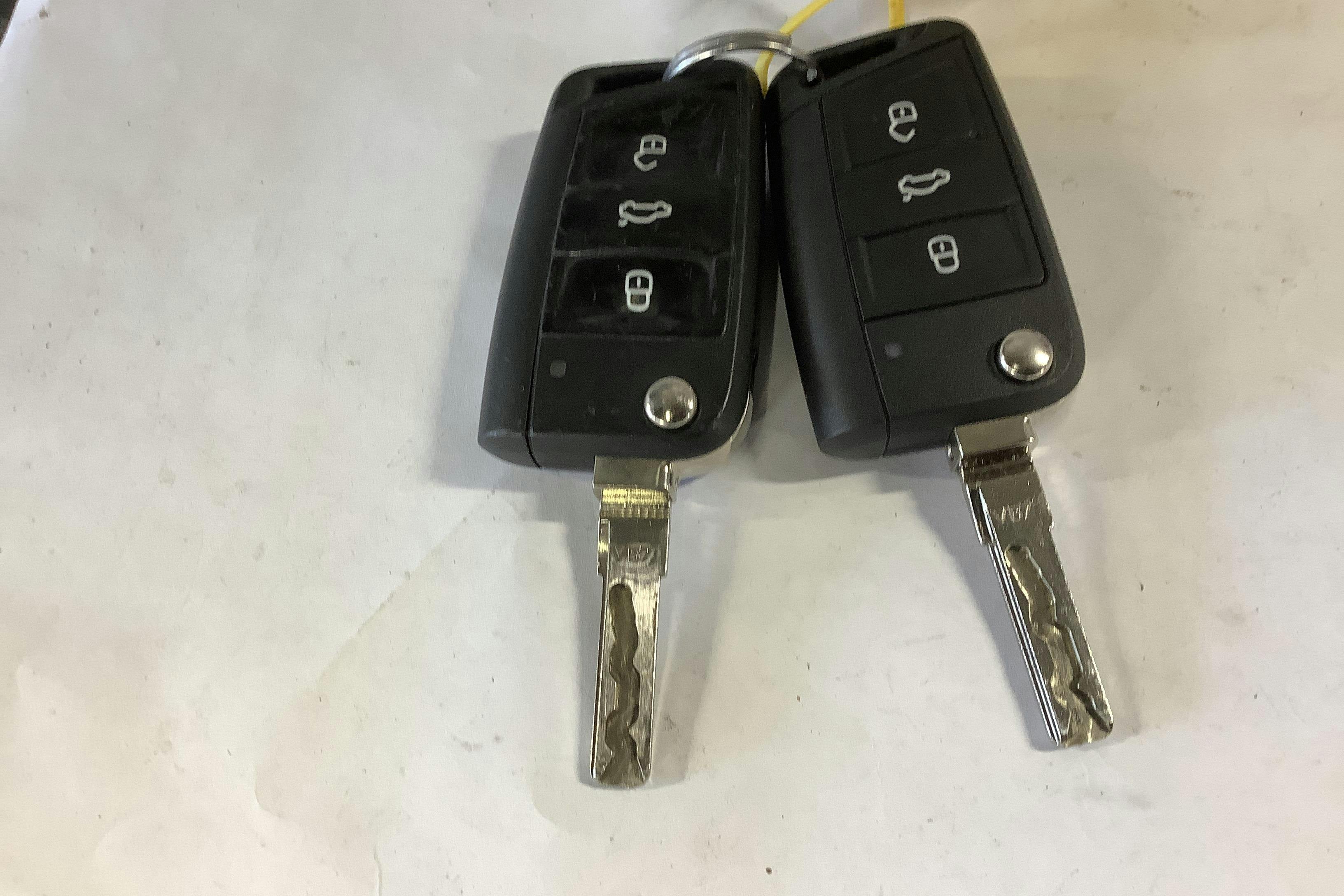 Esitlusfoto 13 aadressil 13: VW Golf VII 1.4 TGI 5dr (110hk) - 37 910 km - Käsitsi - valge - 2018