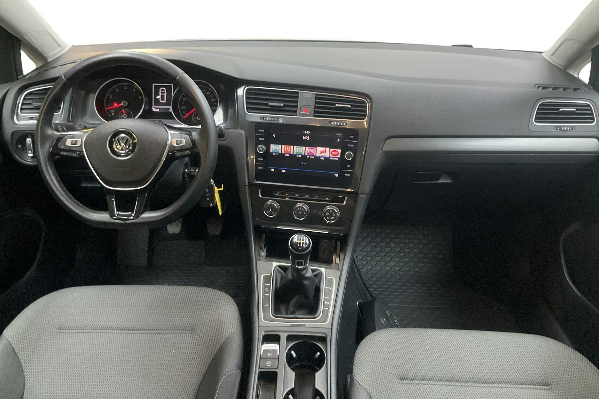 VW Golf VII 1.4 TGI 5dr (110hk) - 37 910 km - Käsitsi - valge - 2018