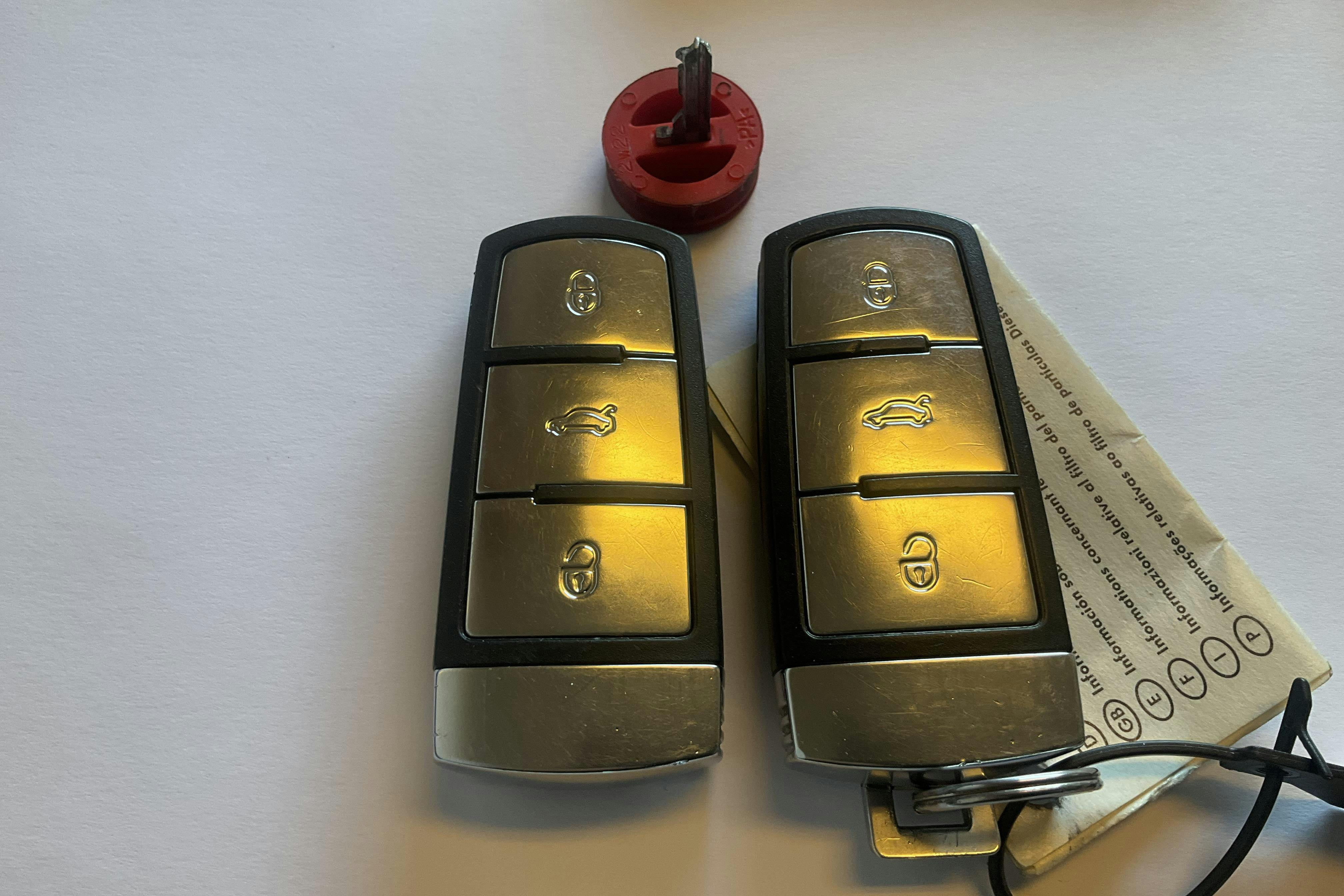 Presentationsfoto 12 av 12: VW Passat 1.9 TDI BlueMotion Variant (105hk) - 34 858 mil - Manuell - silver - 2009