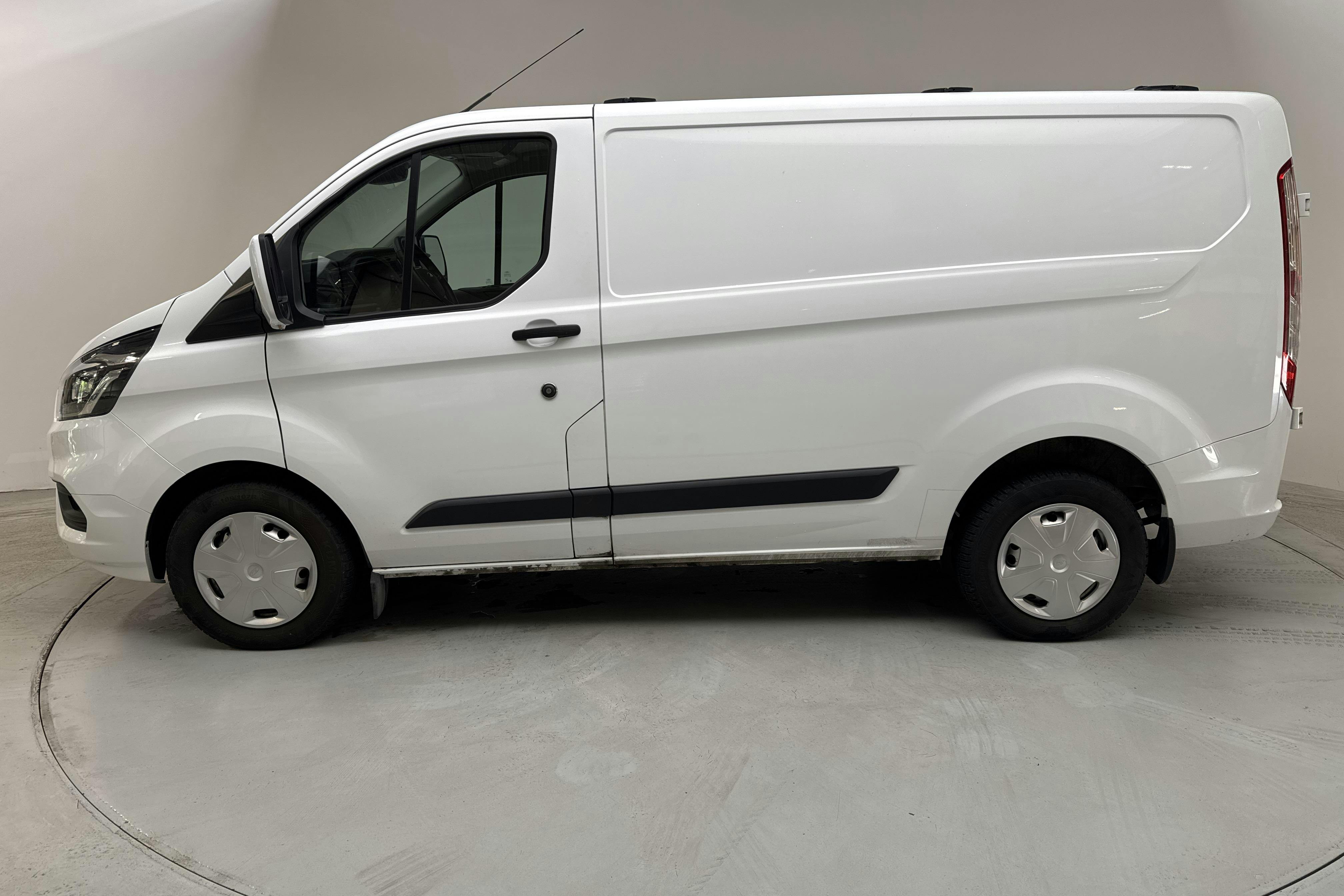 Esitlusfoto 2 aadressil 12: Ford Transit 280 2.0 TDCi 2WD Skåp (130hk) - 47 250 km - Automaatne - valge - 2022