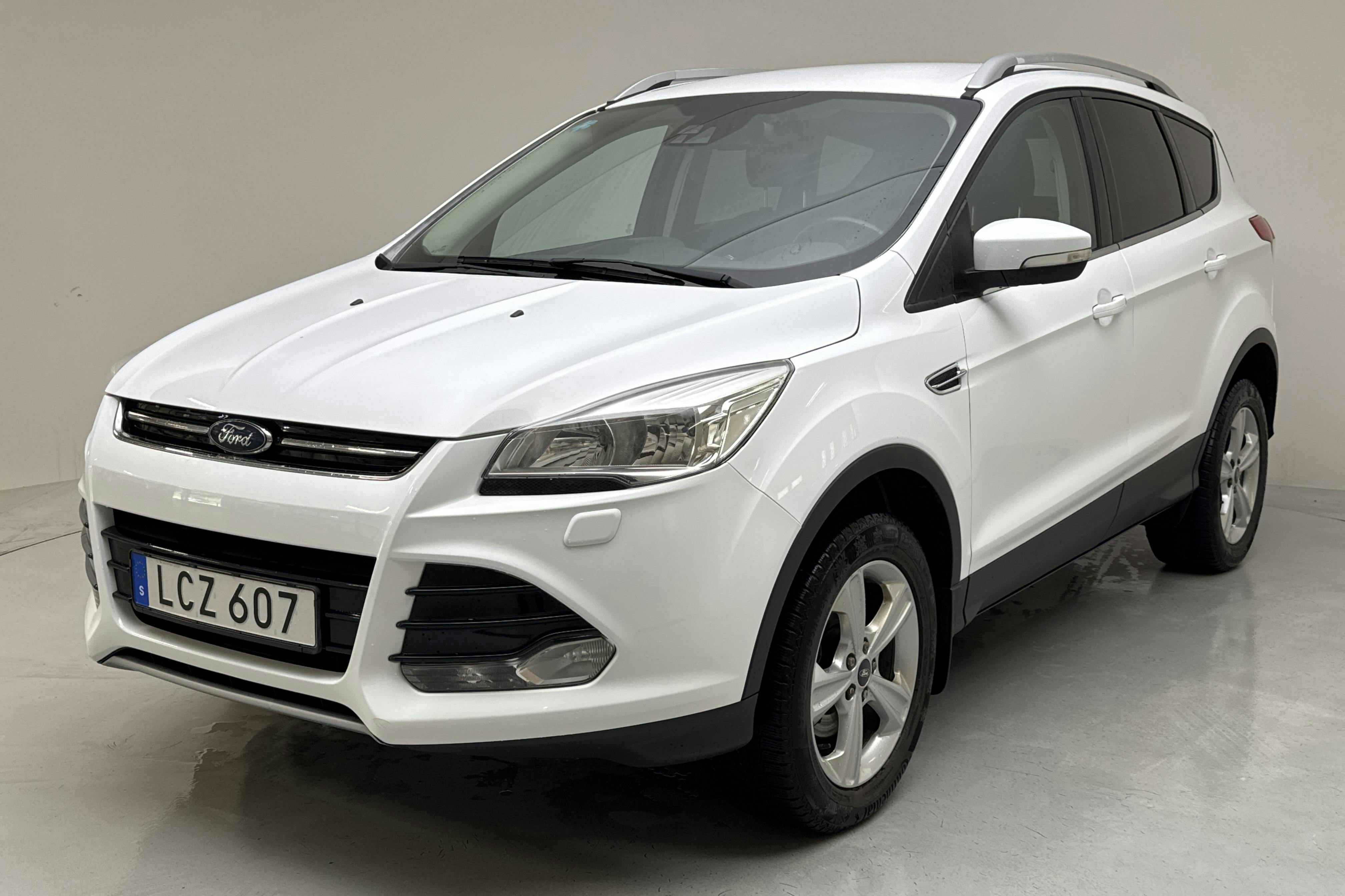 Ford Kuga 1.5 EcoBoost 2WD (150hk) - 13 189 mil - Manuell - vit - 2016