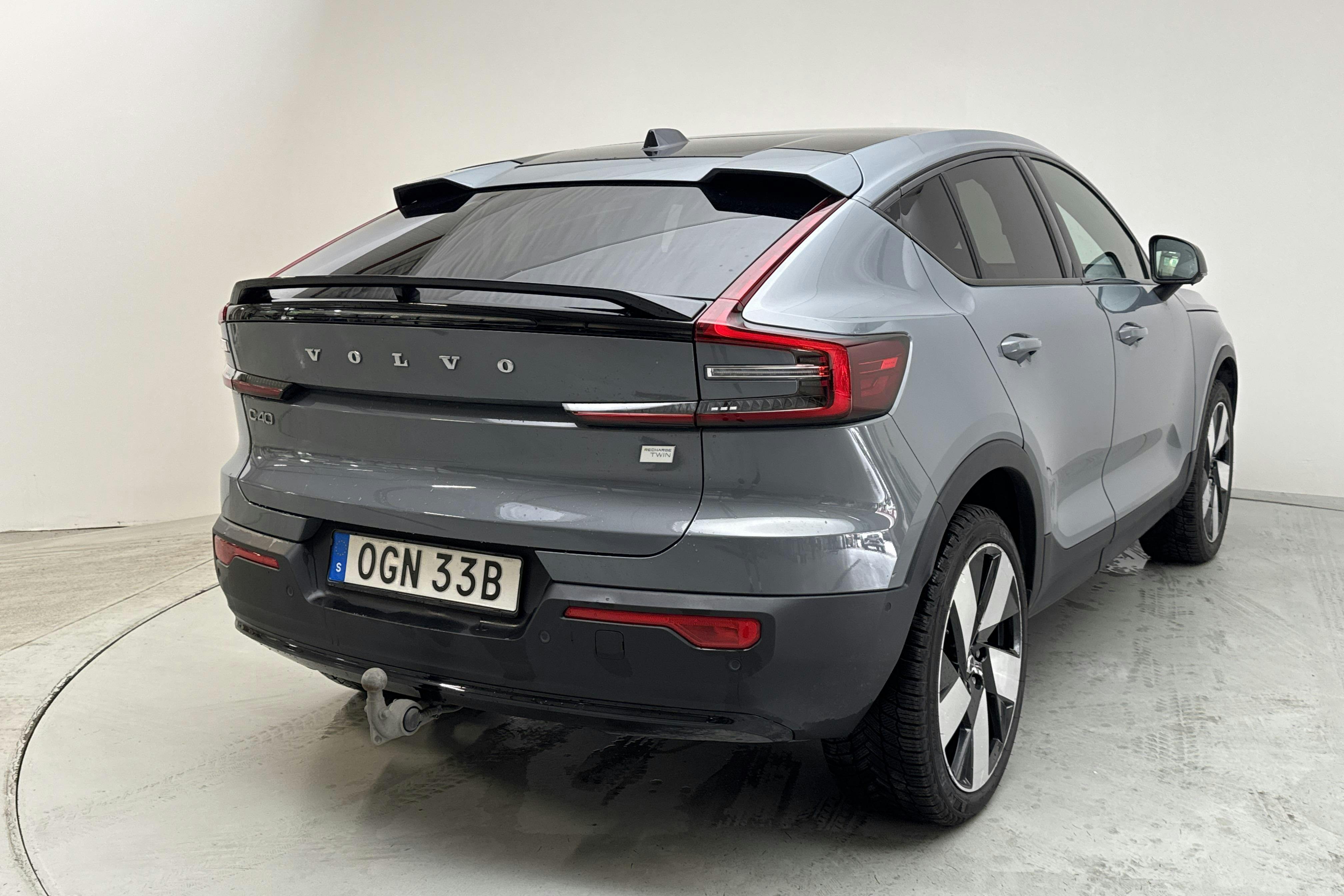Volvo C40 Recharge Twin (408hk) - 7 591 mil - Automat - grå - 2023