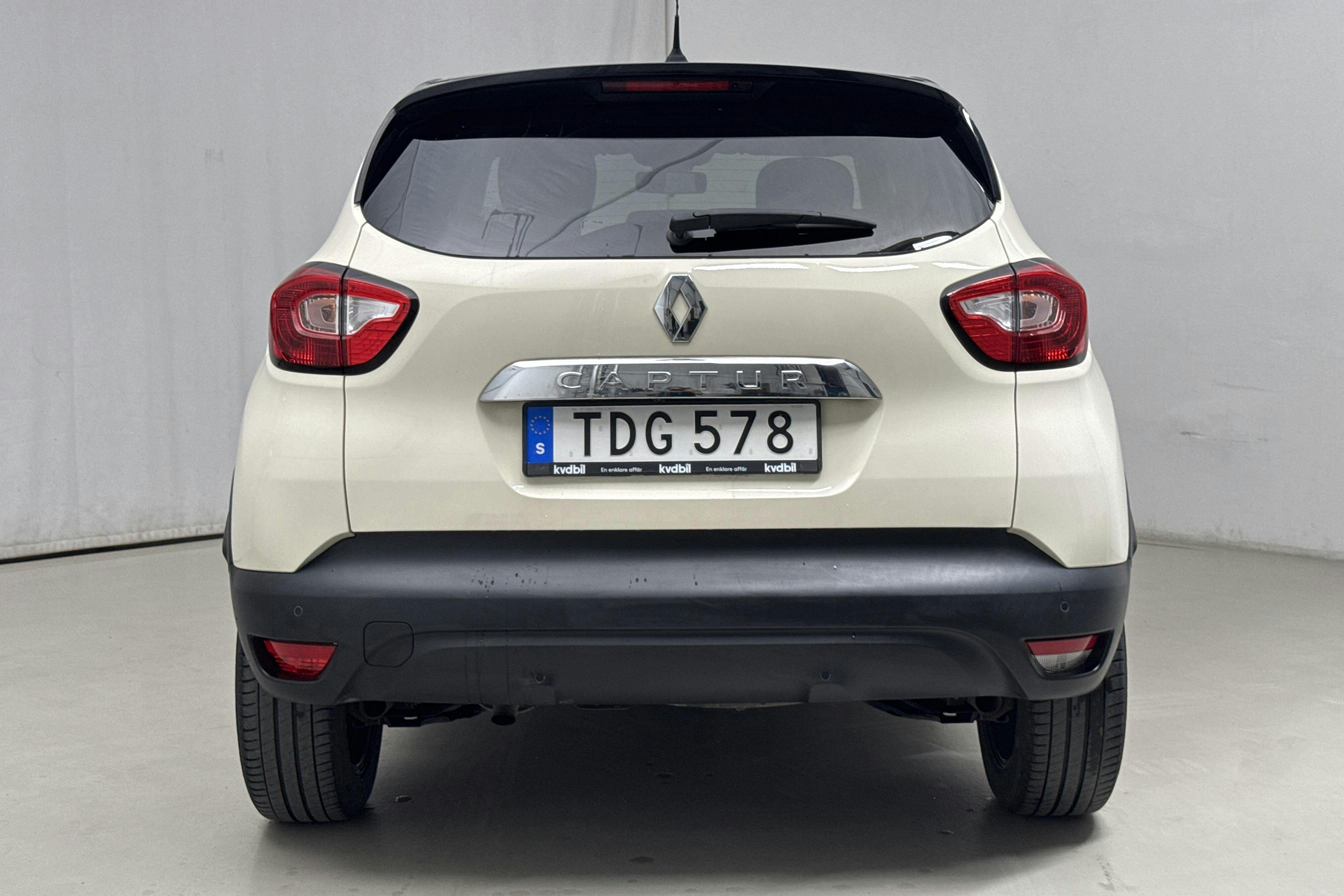 Renault Captur 1.2 TCe (120hk) - 7 984 mil - Automat - 2017