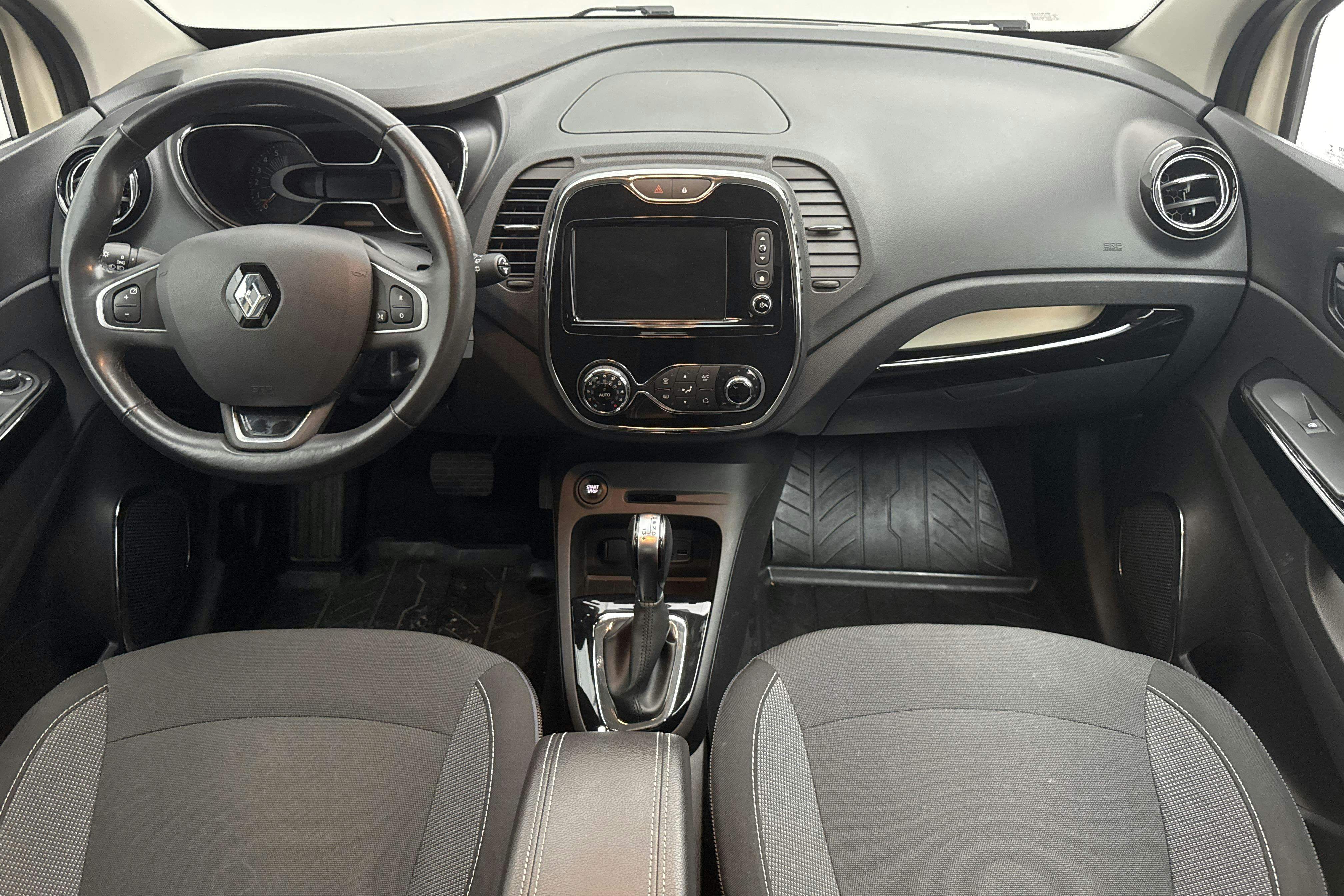 Renault Captur 1.2 TCe (120hk) - 7 984 mil - Automat - 2017