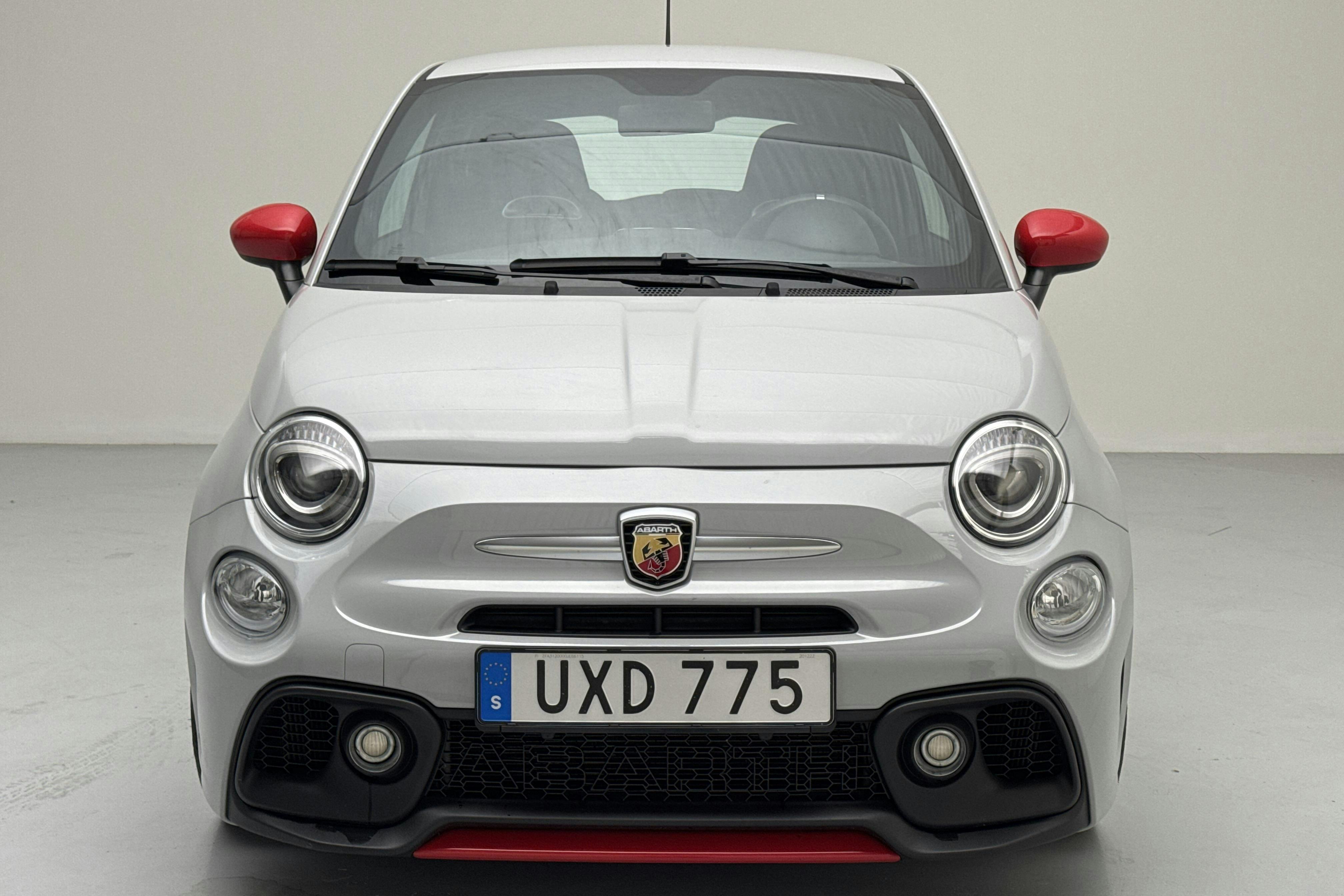 Abarth Abarth 595 (165hk) - 25 750 km - Käsitsi - hall - 2021