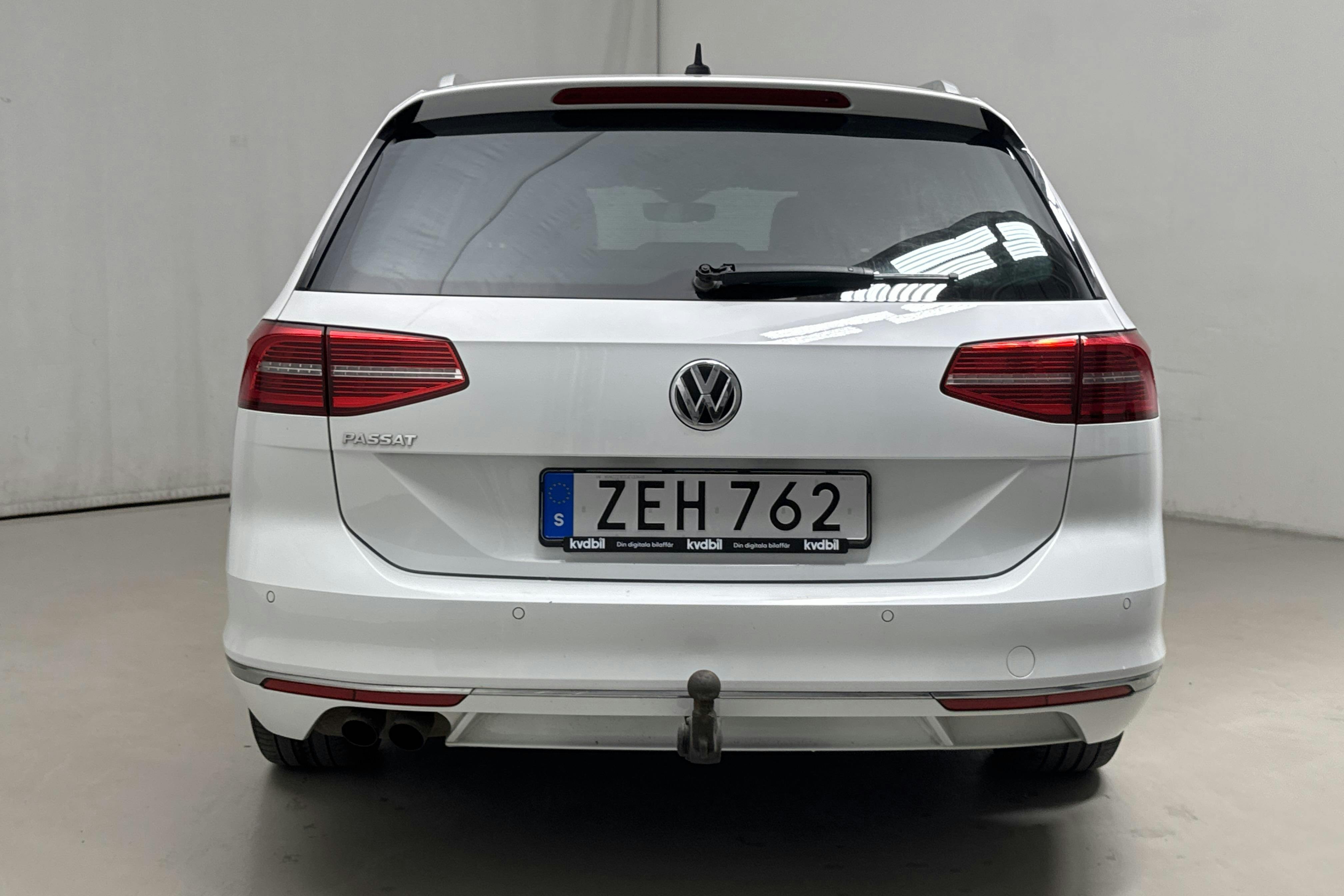 VW Passat 2.0 TDI Sportscombi 4MOTION (190hk) - 150 950 km - Automatic - white - 2018