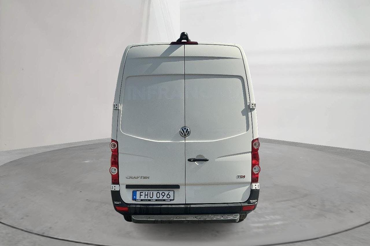 VW Crafter 35 2.0 TDI Skåp (163hk) - 122 180 km - Käsitsi - valge - 2016
