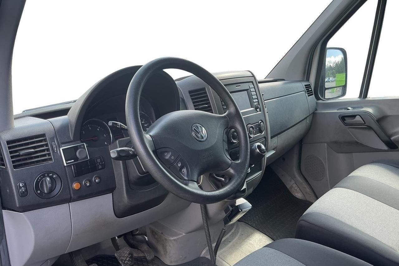 VW Crafter 35 2.0 TDI Skåp (163hk) - 122 180 km - Käsitsi - valge - 2016