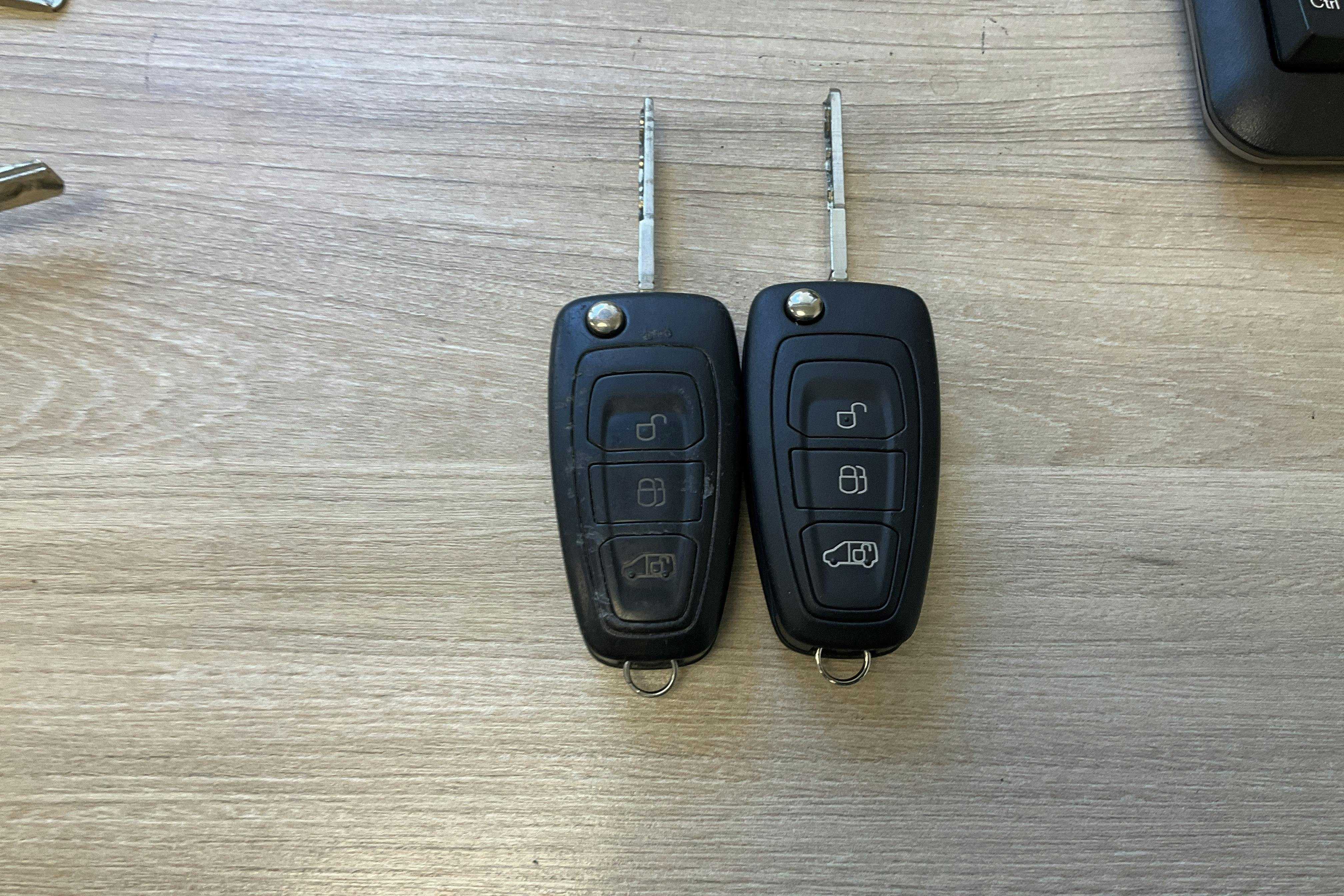 Presentationsfoto 13 av 13: Ford Transit Connect 1.5 TDCi (120hk) - 19 327 mil - Automat - svart - 2018