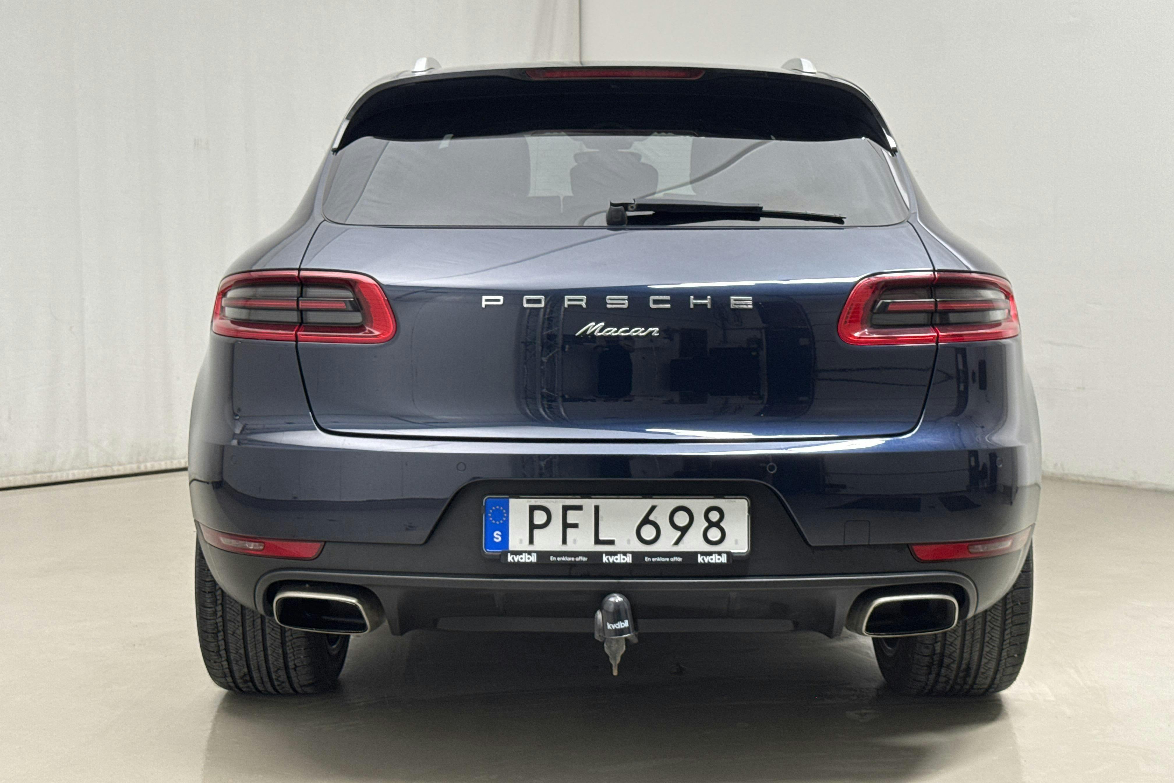 Porsche Macan 2.0 (252hk) - 8 762 mil - Automat - Dark Blue - 2017