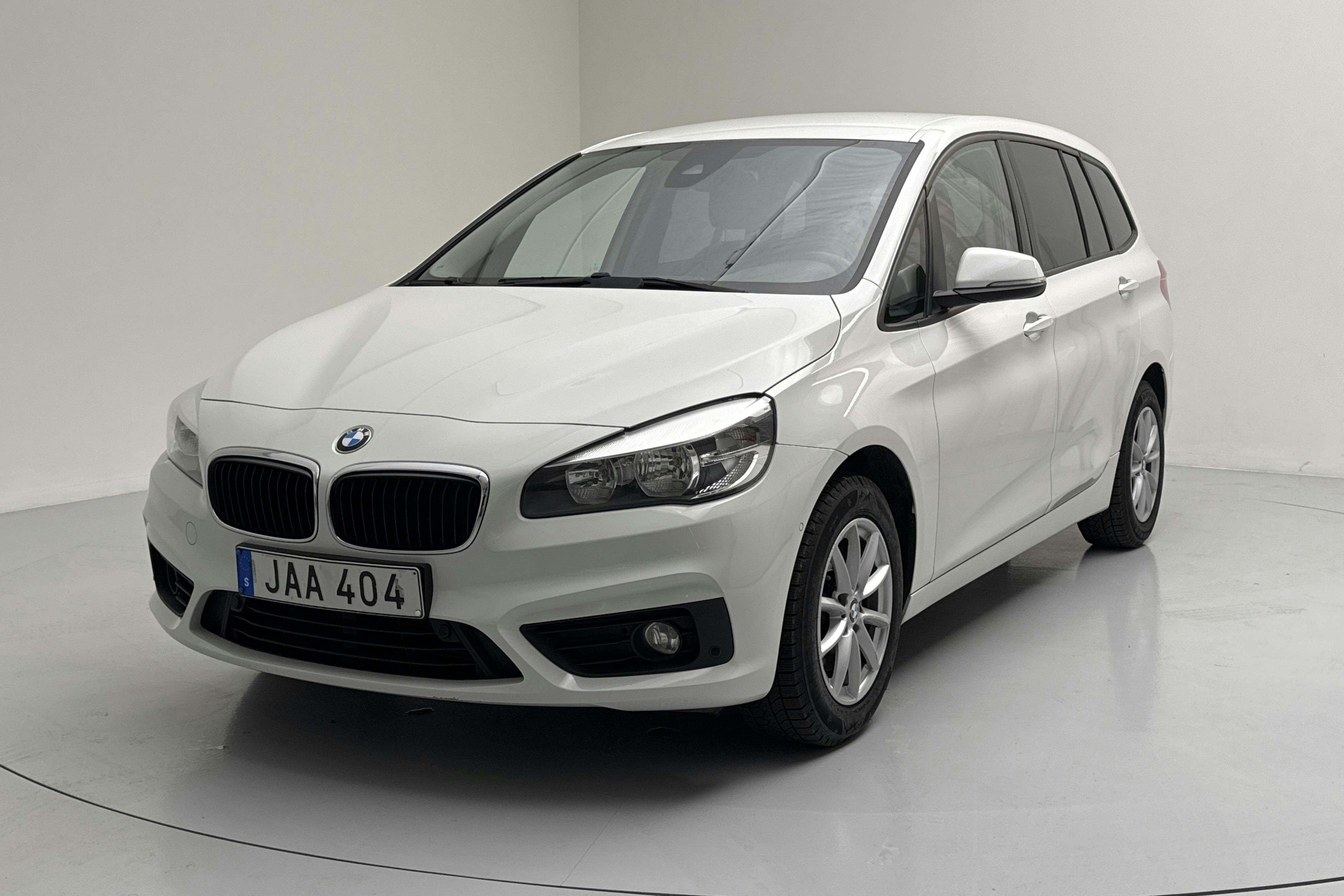 BMW 218i Gran Tourer, F46 (136hk) - 14 859 mil - Manuell - vit - 2016