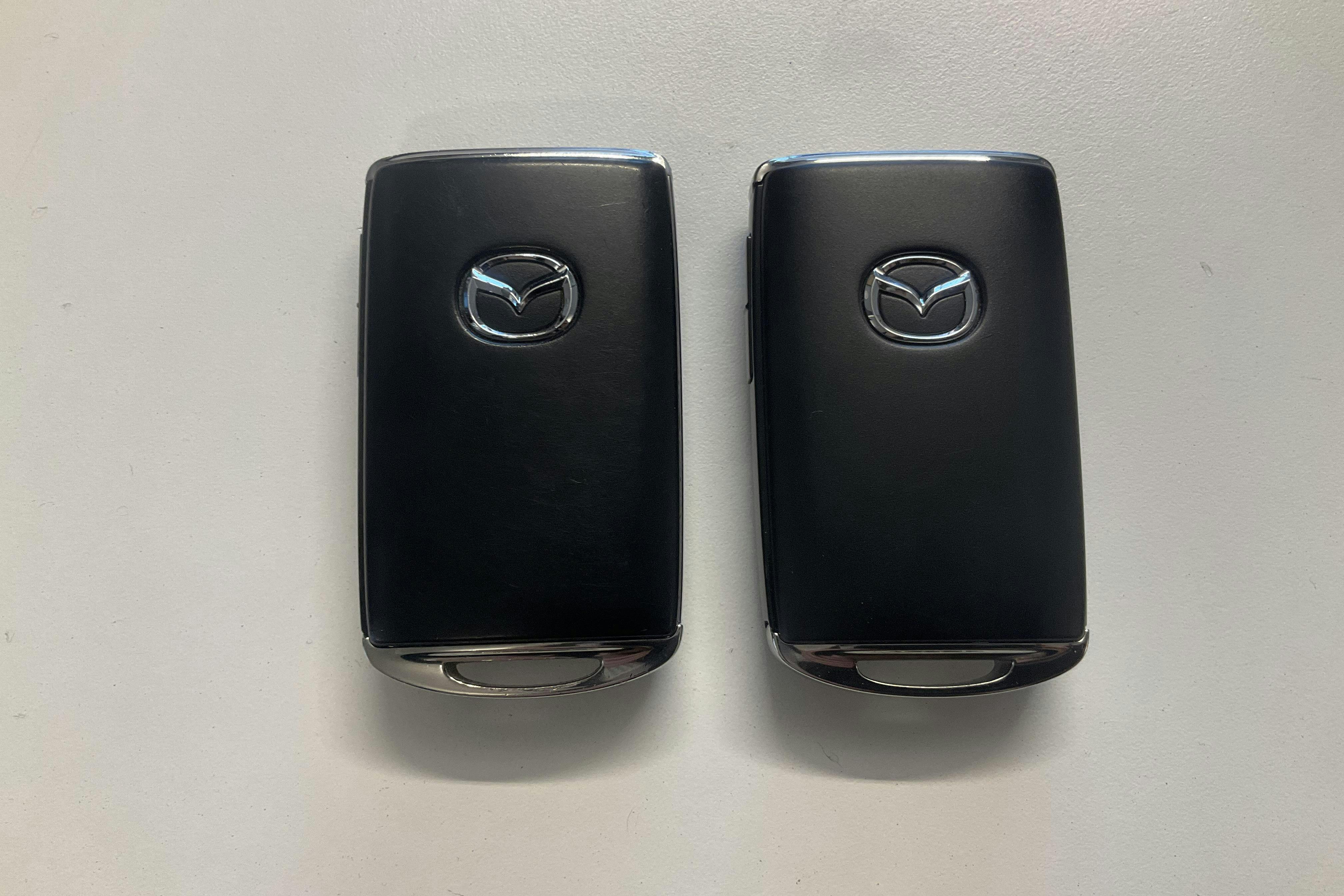 Presentationsfoto 19 av 19: Mazda MX-30 e-Skyactiv (145hk) - 5 233 mil - Automat - vit - 2022