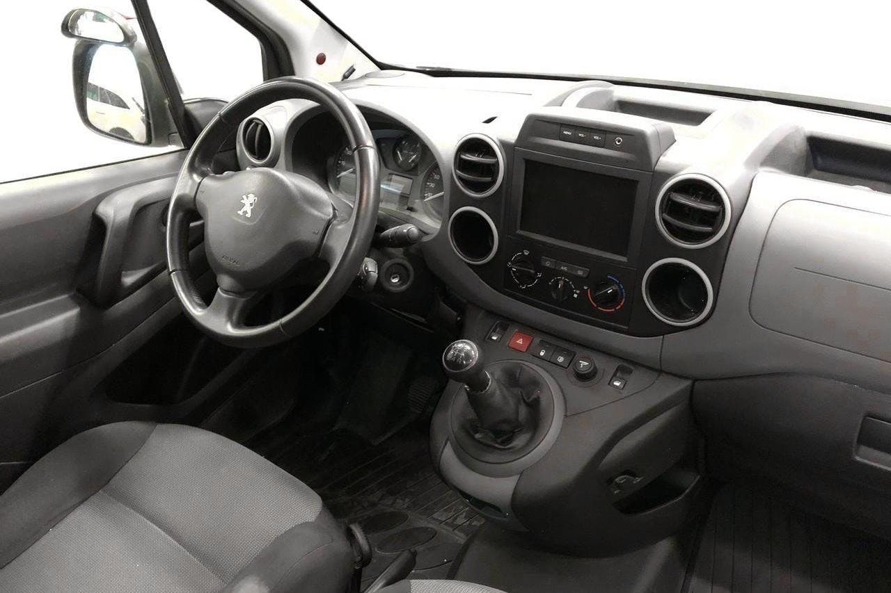 Peugeot Partner 1.6 BlueHDI Skåp (100hk) - 104 610 km - Käsitsi - valge - 2018